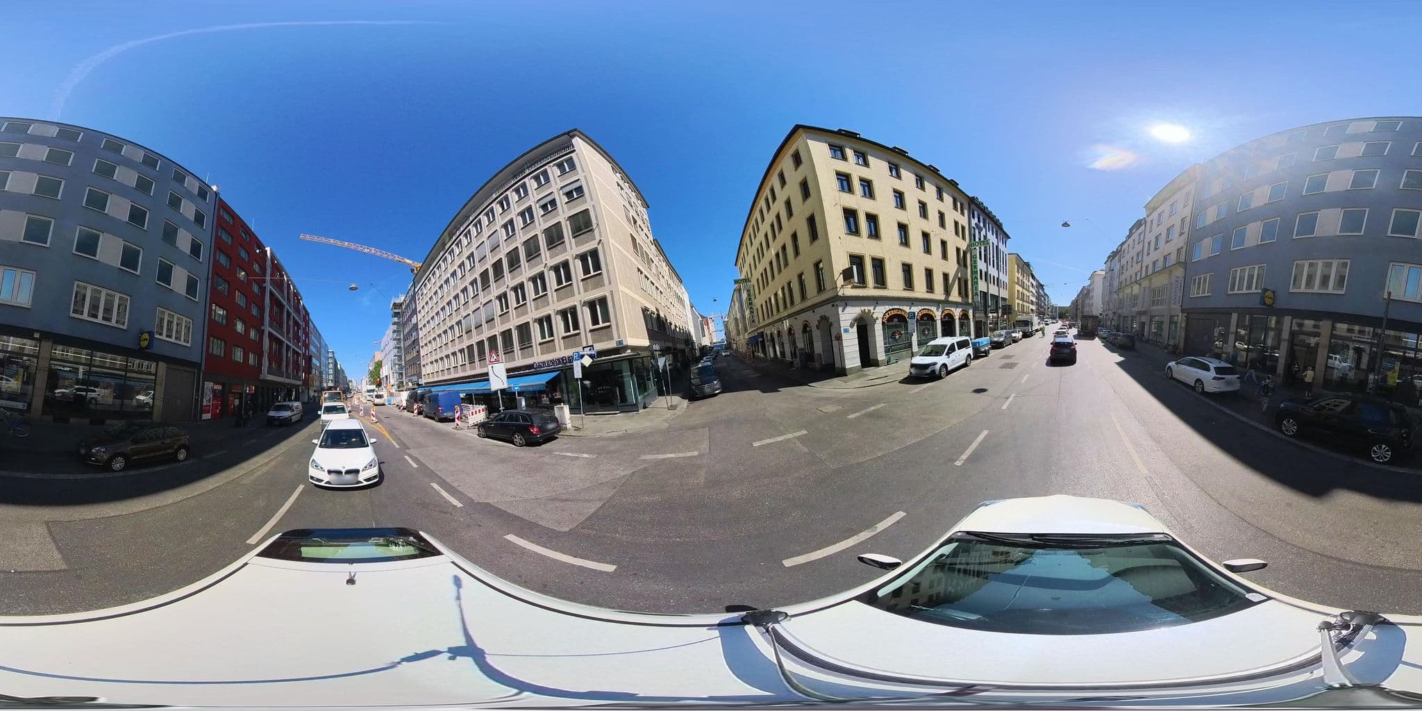 Street view near Numa, Munich — © osmplus_org (CC BY-SA · Mapillary)