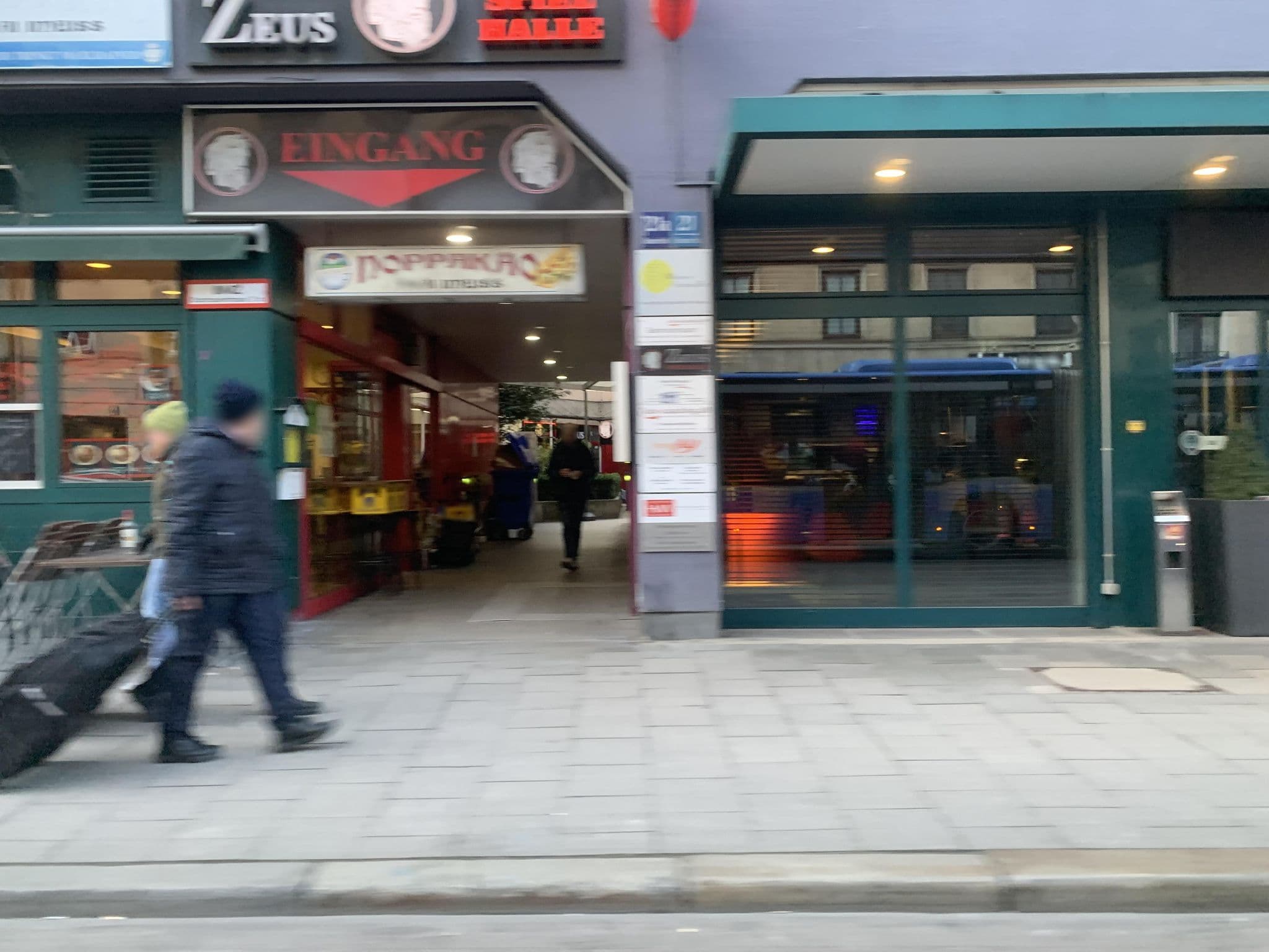 Street view near ibis Muenchen City, Munich — © robot8a (CC BY-SA · Mapillary)