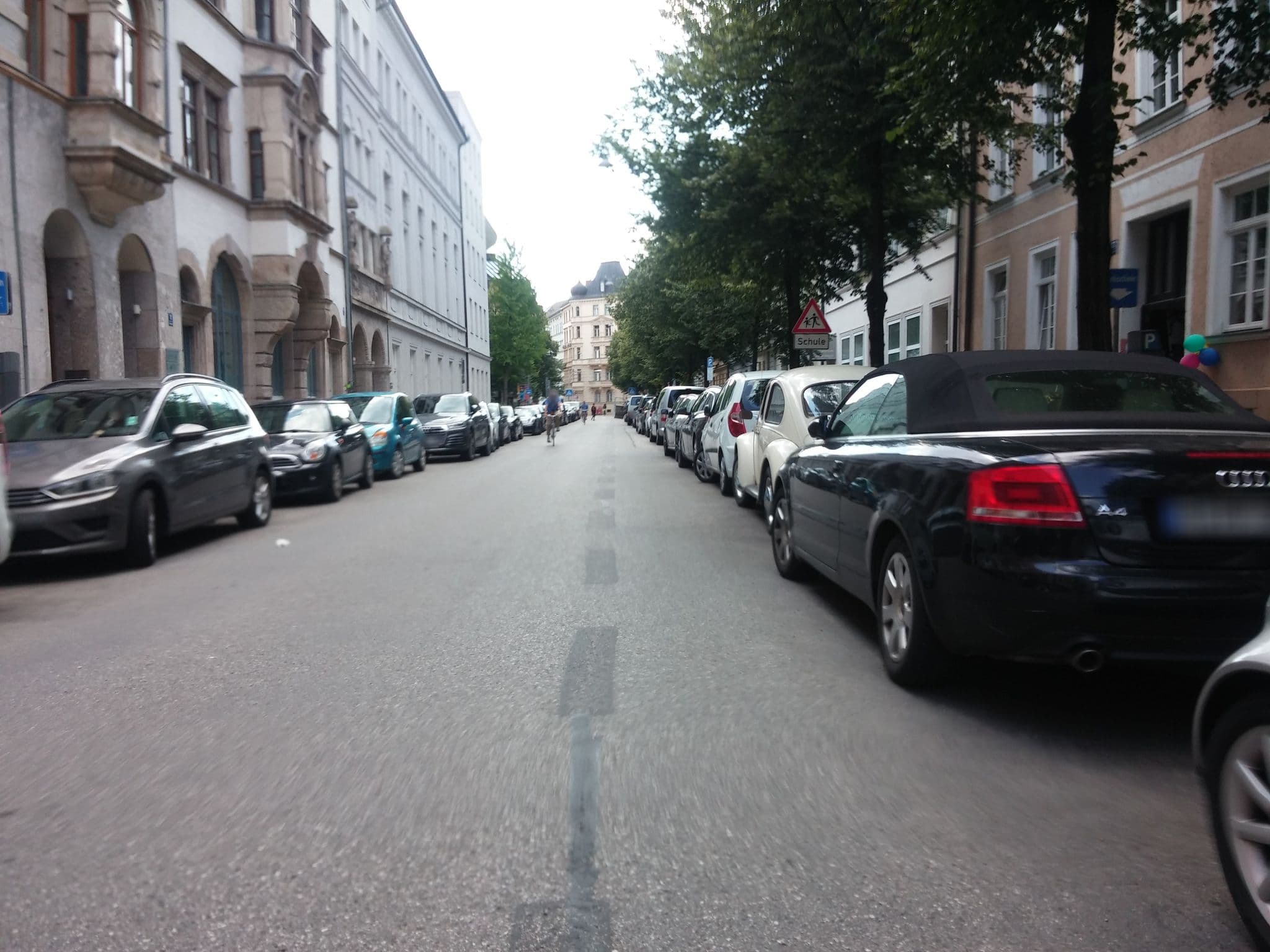 Street view near City Partner Hotel Adria, Munich — © umap (CC BY-SA · Mapillary)