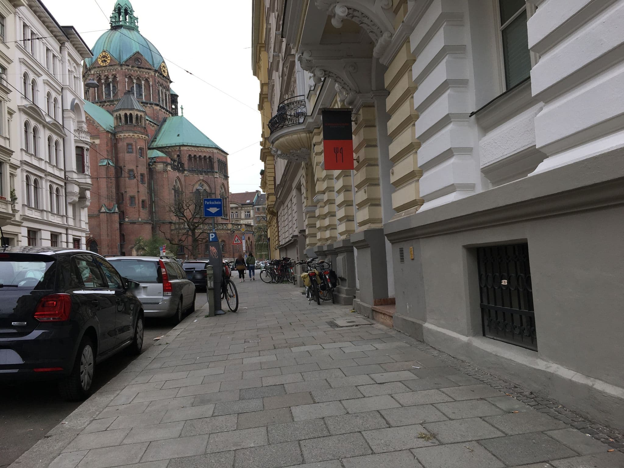 Street view near Pension Beck, Munich — © gness (CC BY-SA · Mapillary)