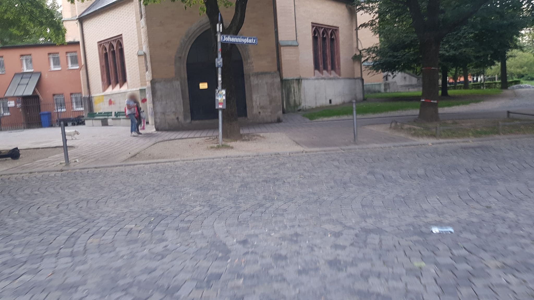 Street view near Johannisplatz Airbnb, Munich — © thomas_munichways (CC BY-SA · Mapillary)