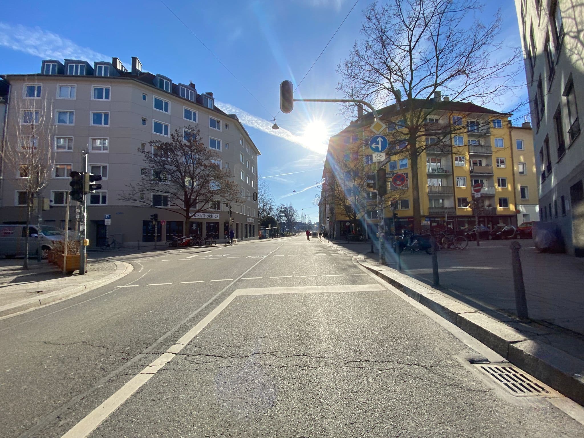 Street view near Beautiful House In The Heart Of Munich, Munich — © piaitsch (CC BY-SA · Mapillary)