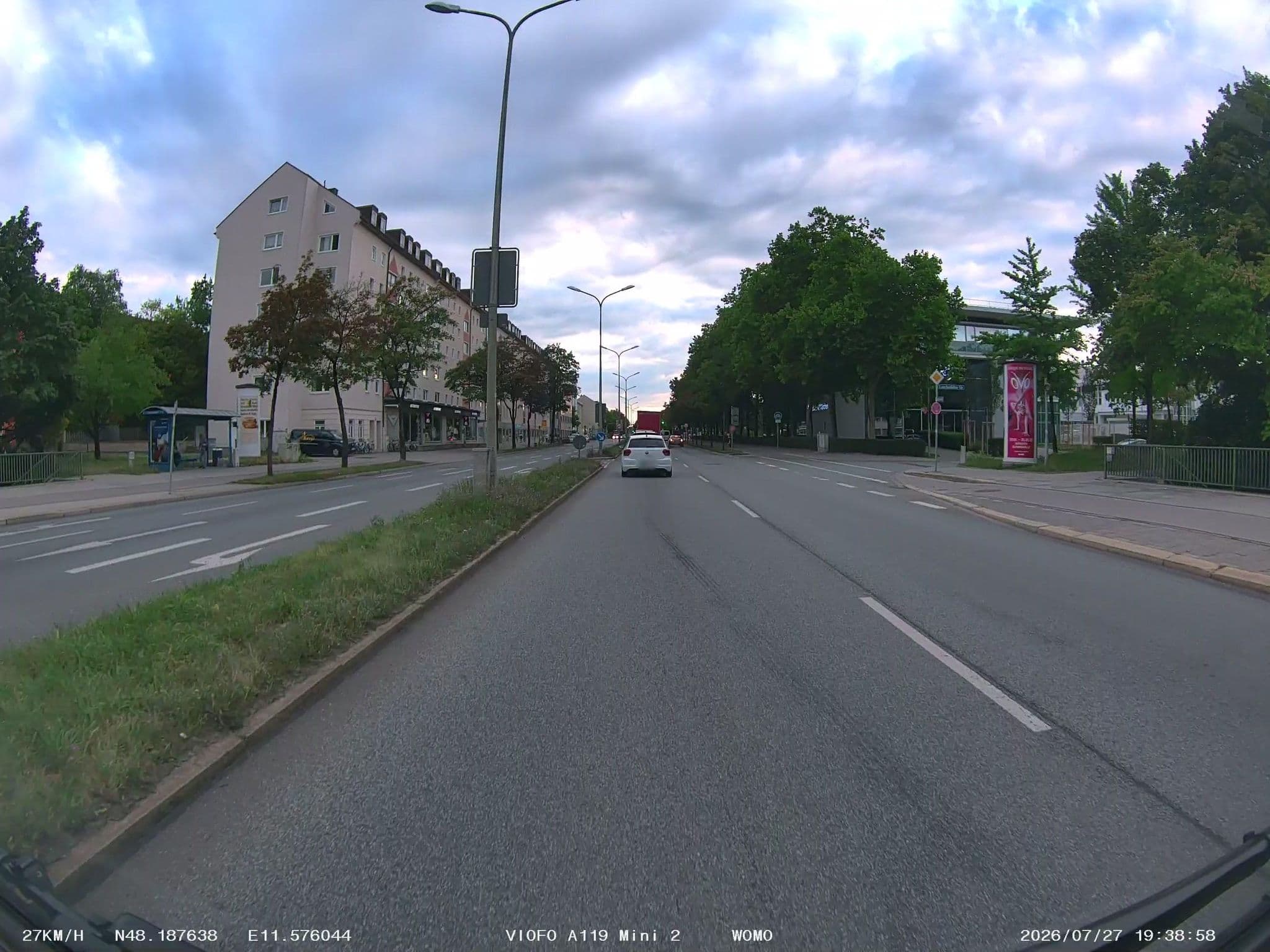 Street view near Ringpension, Bogenhausen — © soulcover (CC BY-SA · Mapillary)