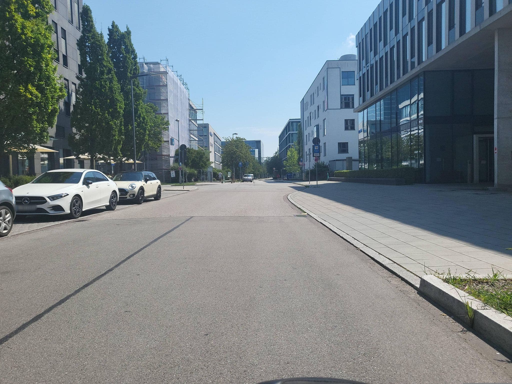 Street view near Rilano Group GmbH, Bogenhausen — © thmunichways (CC BY-SA · Mapillary)