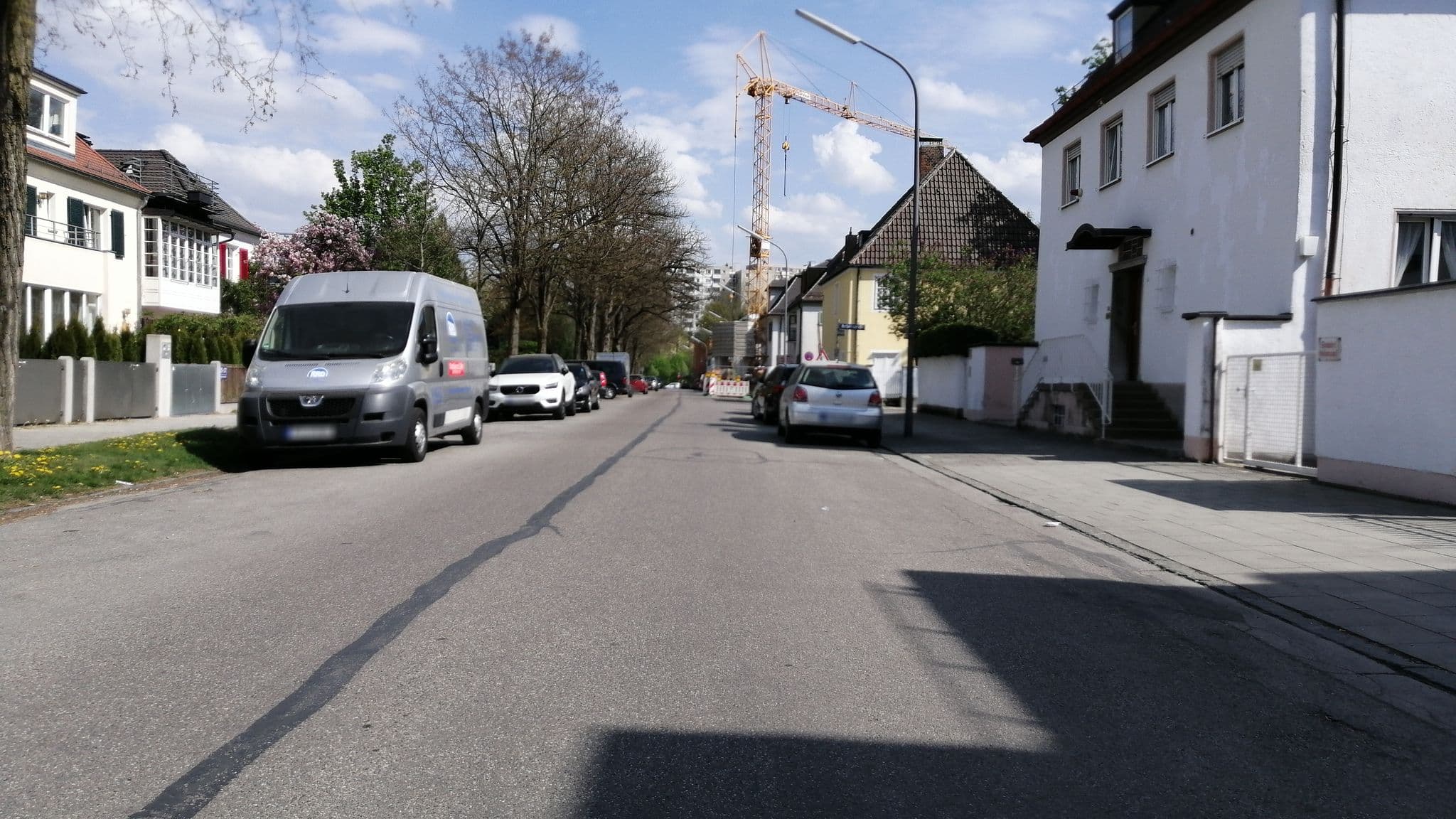Street view near Hotel Public Relations J.H. Pfannkuch, Bogenhausen — © jpmw (CC BY-SA · Mapillary)
