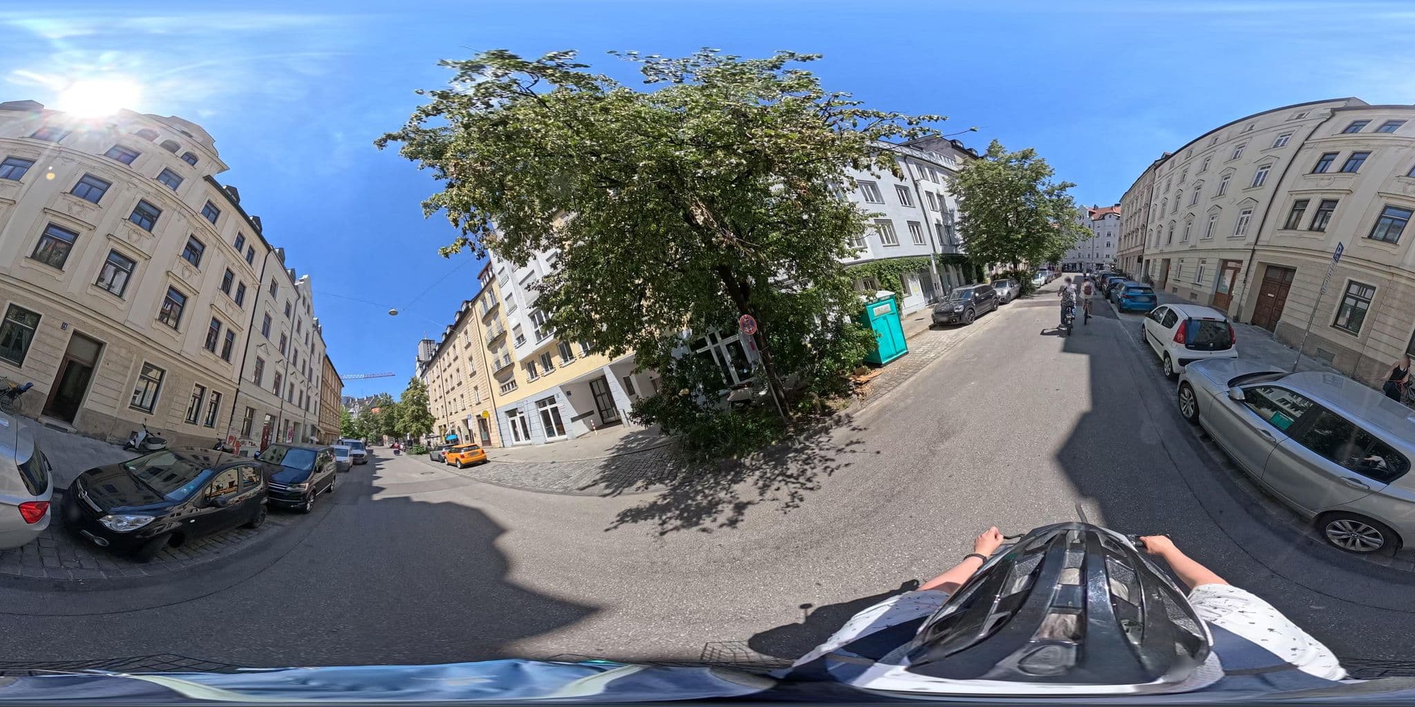 Street view near Zimmer Hinter Marwitz, Schmuck, Munich — © ente (CC BY-SA · Mapillary)