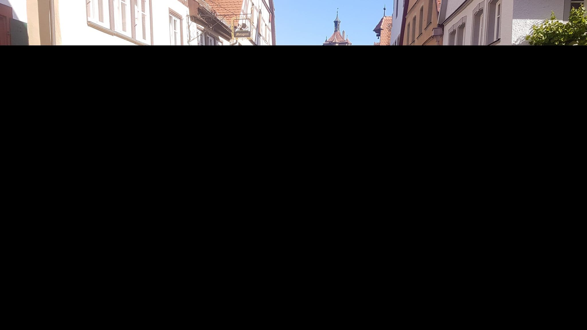 Street view near Zum Schwarzen Adler Hotel Rothenburg ob der Tauber, Rothenburg ob der Tauber — © changchun1 (CC BY-SA · Mapillary)