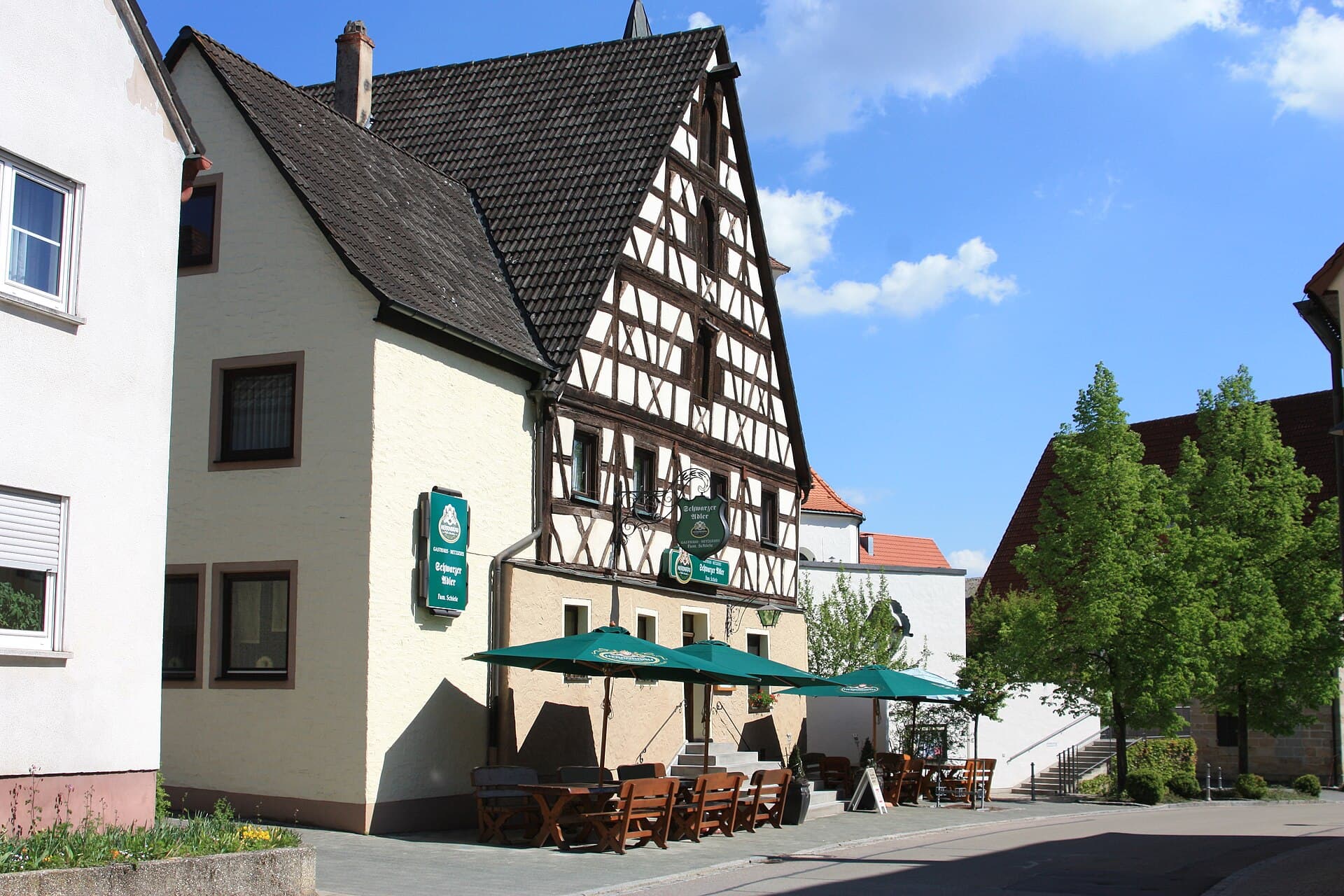 Gasthaus Schwarzer Adler (via Wikimedia Commons, CC BY-SA 3.0)