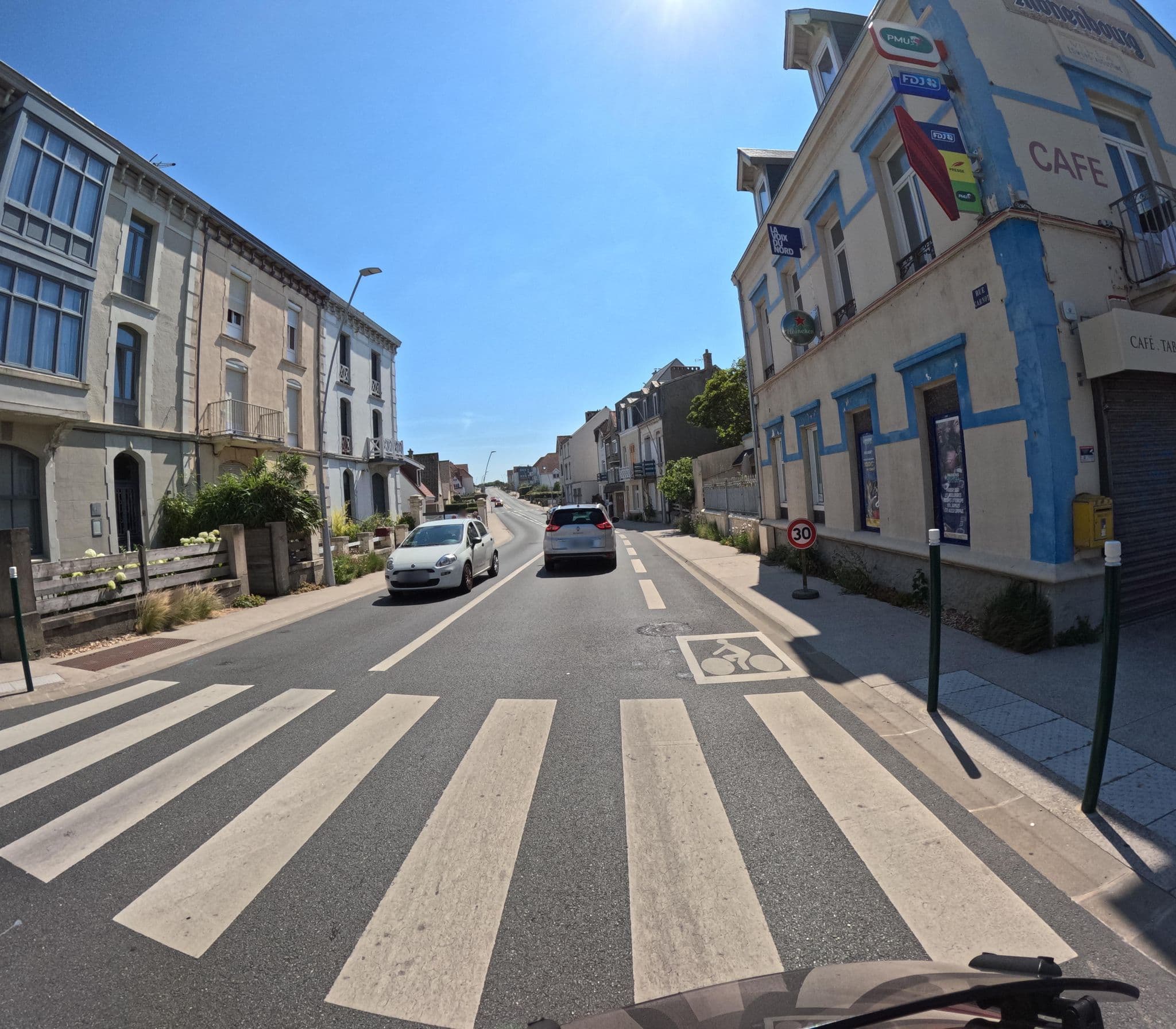 Street view near L'Accalmie, Wimereux — © wasd42 (CC BY-SA · Mapillary)