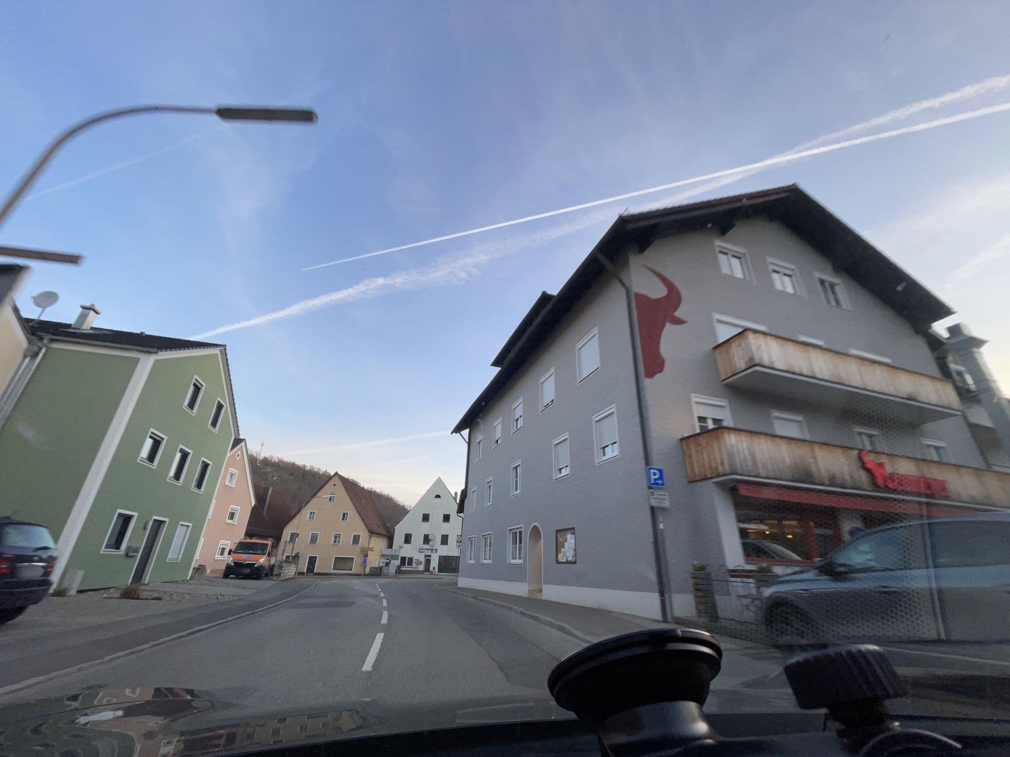 Street view near Neumeyer Josef, Greding — © pharris0n (CC BY-SA · Mapillary)