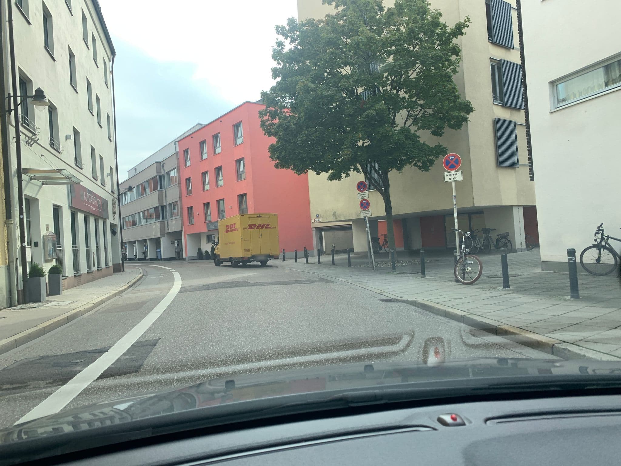 Street view near Hotel - Altstadthotel Christian Kuttenreich, Ingolstadt — © markusd (CC BY-SA · Mapillary)