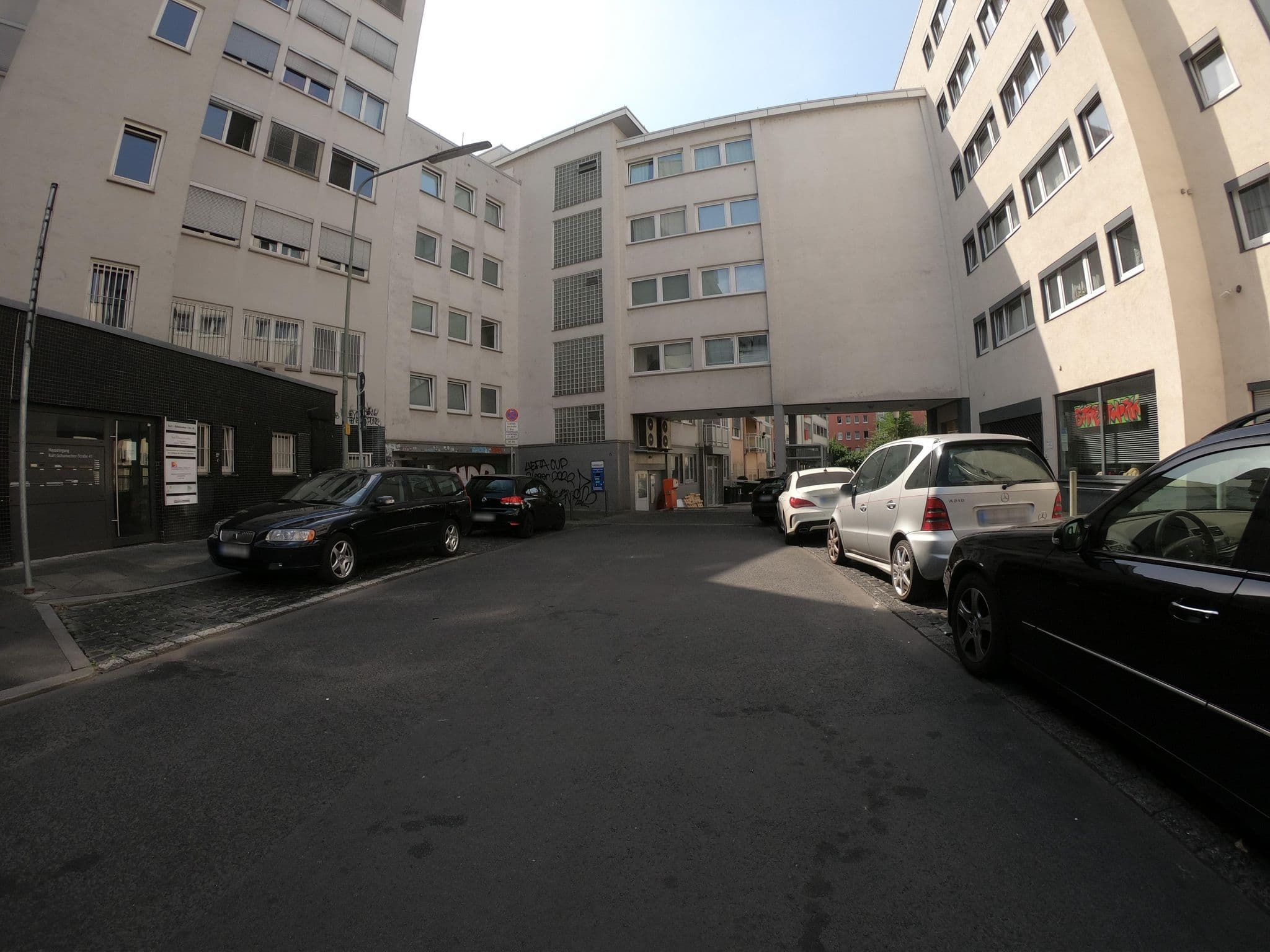Street view near Wegscheide Stiftung Frankfurter Schullandheim, Frankfurt am Main — © tmka (CC BY-SA · Mapillary)