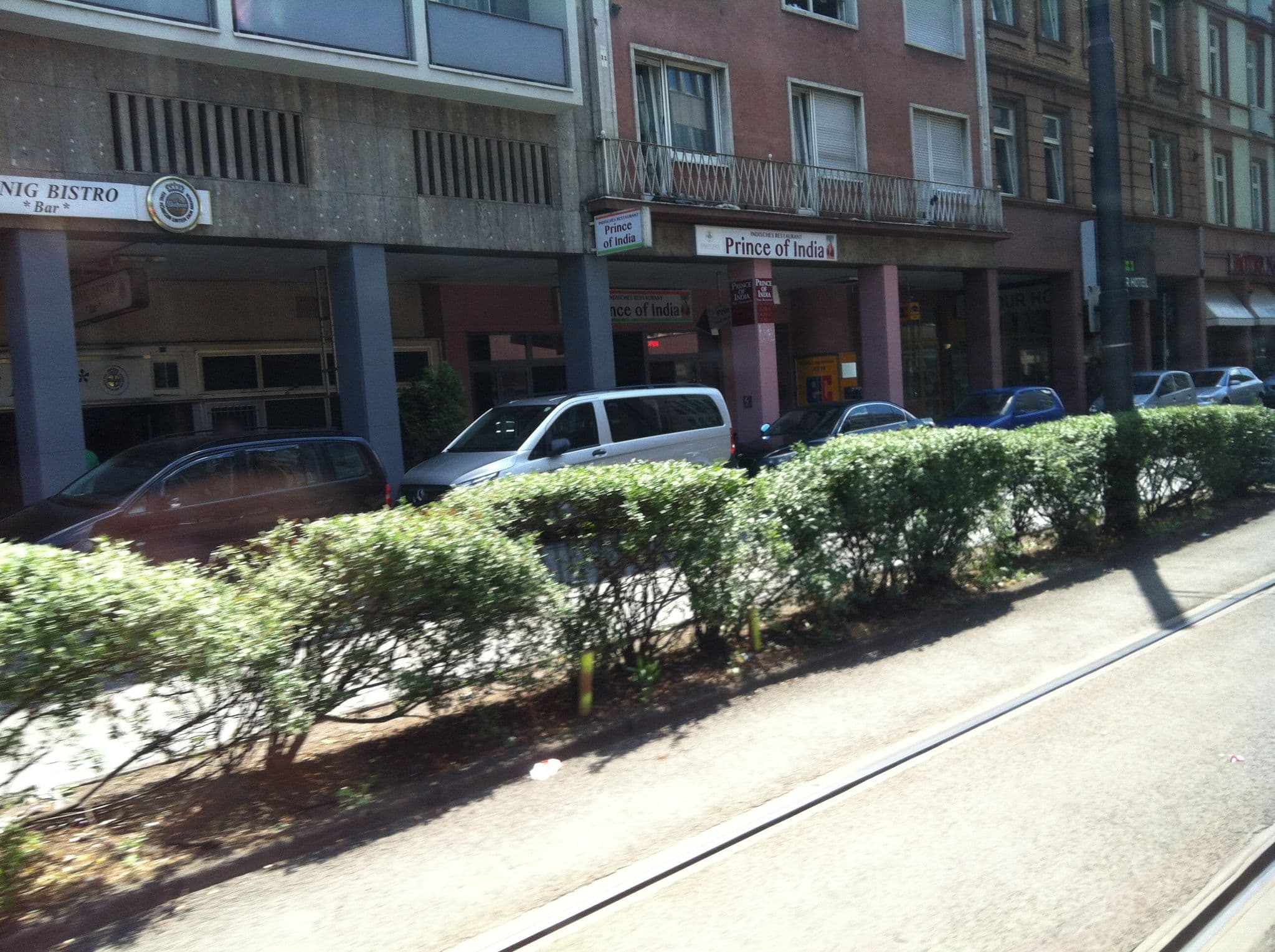 Street view near Hotel Continental, Frankfurt am Main — © miguel_andrade (CC BY-SA · Mapillary)