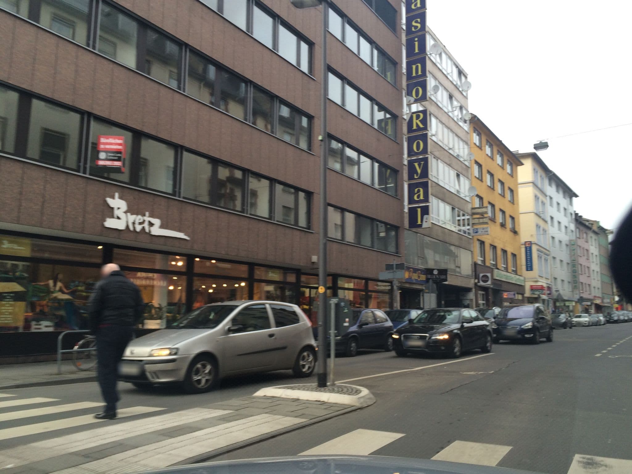Street view near Best Western Hotel Scala, Frankfurt am Main — © chuck (CC BY-SA · Mapillary)