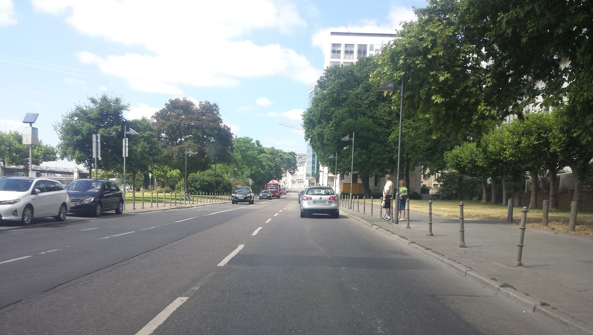 Street view near Maritim Hotel, Frankfurt am Main — © wegavision (CC BY-SA · Mapillary)