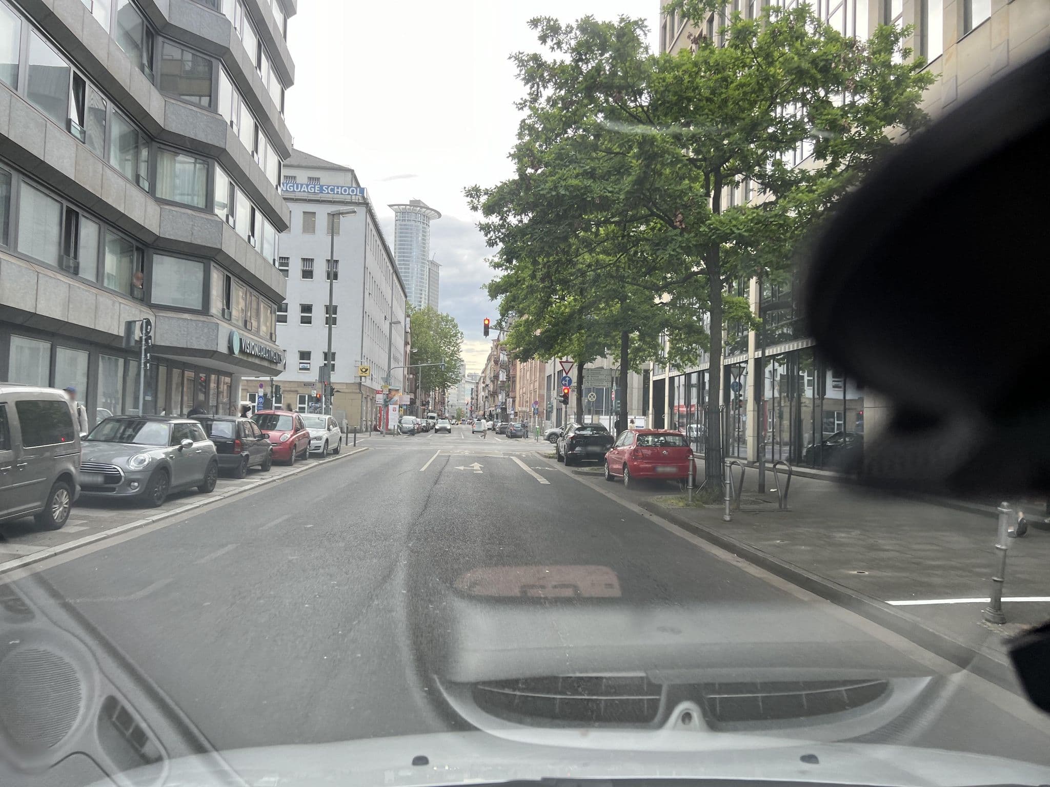 Street view near VISIONAPARTMENTS, Frankfurt am Main — © robffm (CC BY-SA · Mapillary)