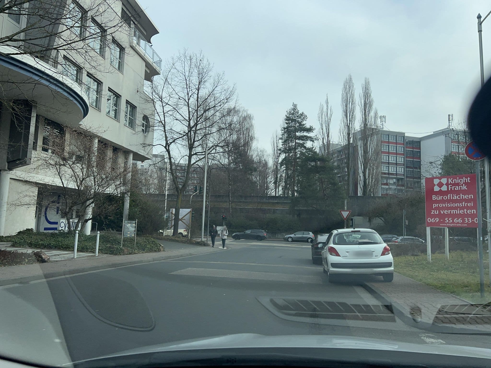 Street view near Deutsches Jugendherbergswerk Landesverband Hessen, Bad Homburg vor der Höhe — © robffm (CC BY-SA · Mapillary)