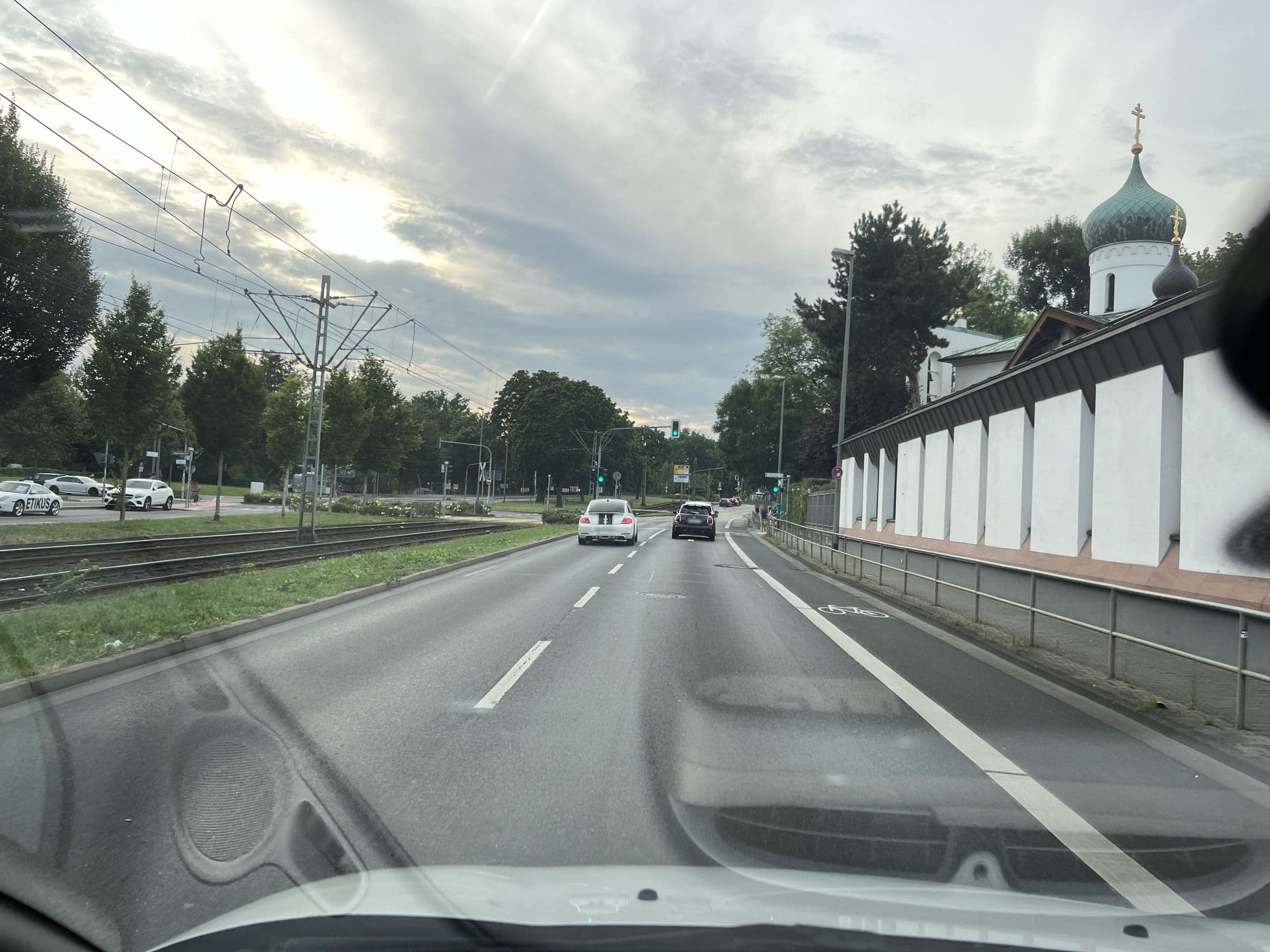 Street view near Frankfurt Penthouses and Roofgarden, Gallus — © robffm (CC BY-SA · Mapillary)