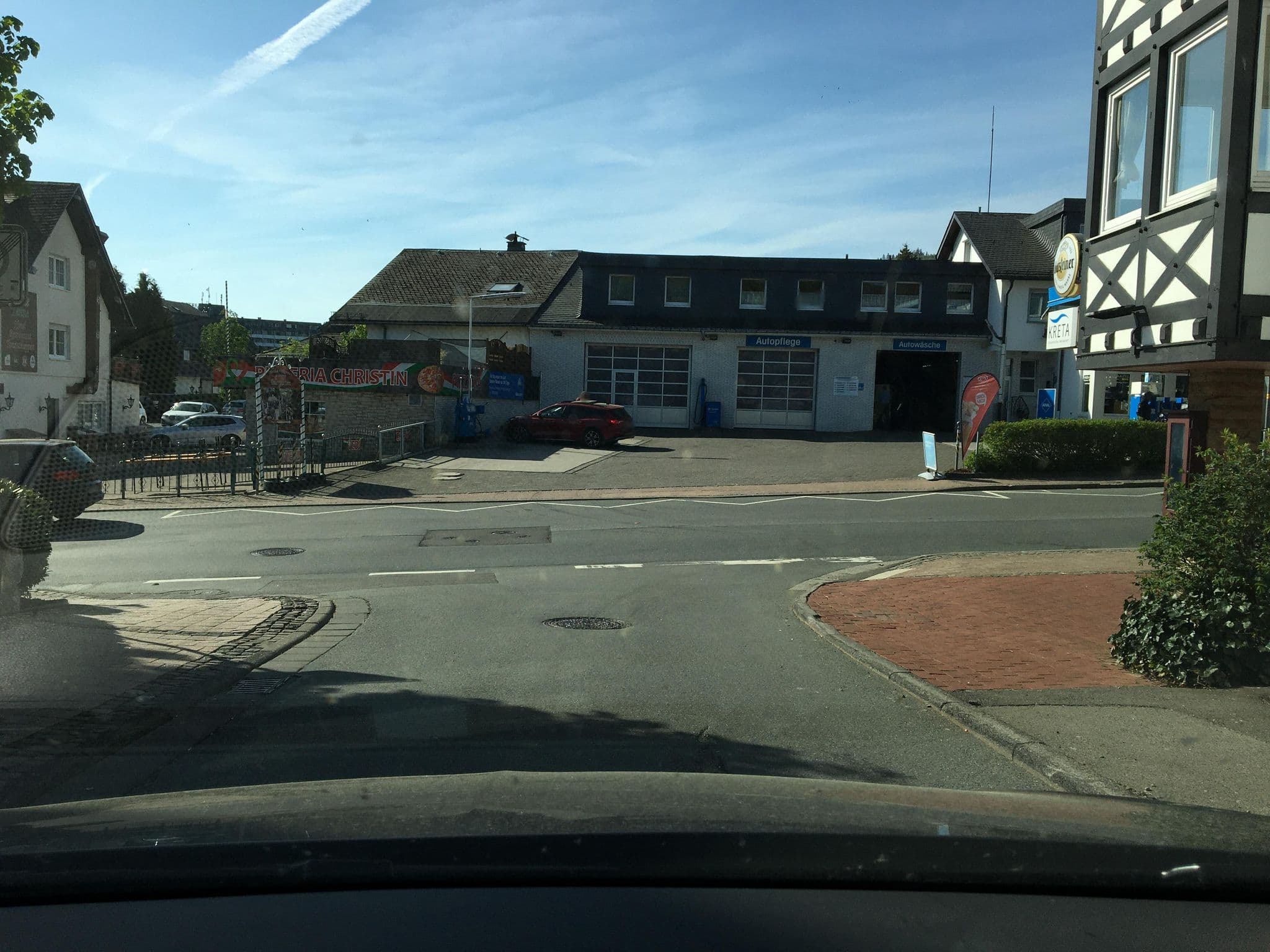 Street view near Drei Räuber Inh. Frank Fingerhut Gasthaus, Willingen — © heetENkoel (CC BY-SA · Mapillary)