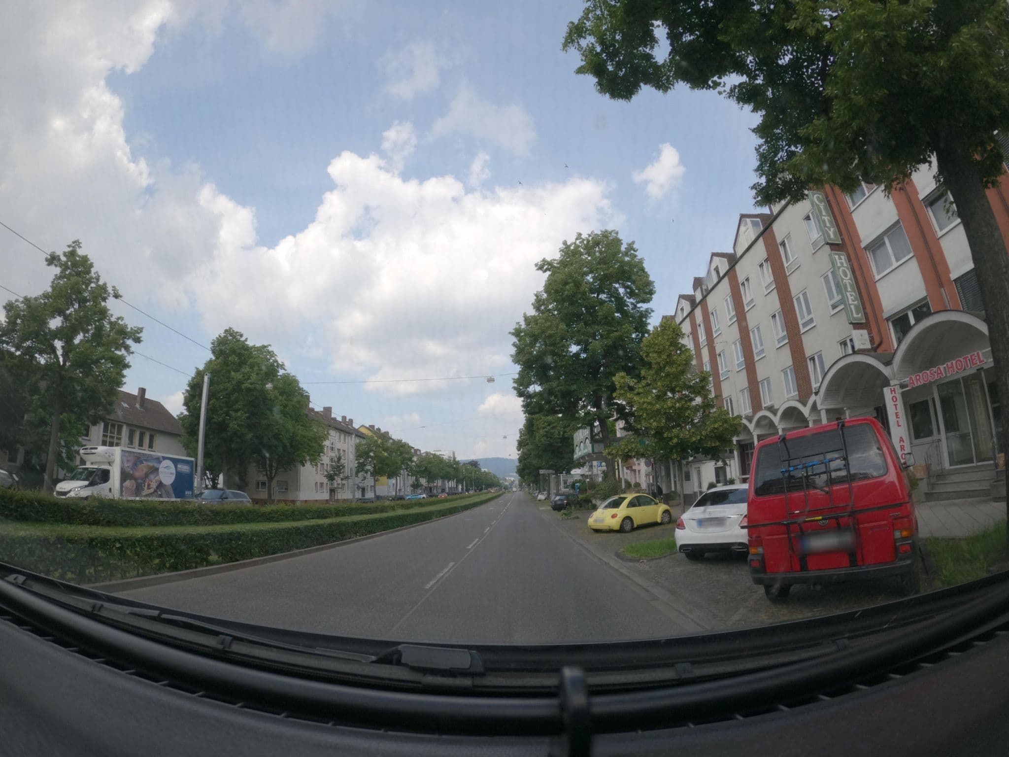 Street view near City-Arosa-Hotelbetrieb GmbH, Kassel — © atze02 (CC BY-SA · Mapillary)