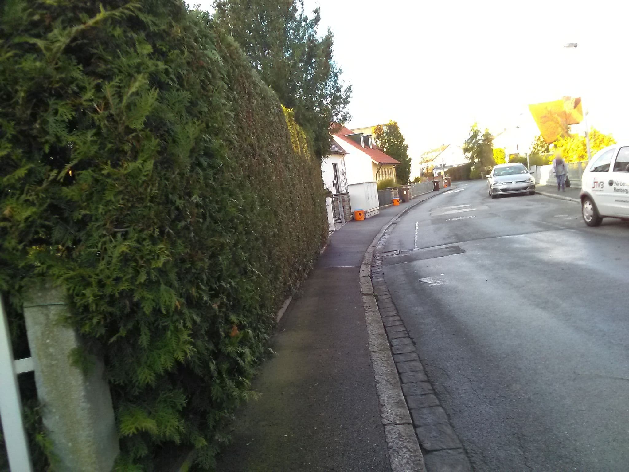 Street view near Ferienwohnung am Hahnenweg, Bamberg — © bernd_niemann (CC BY-SA · Mapillary)