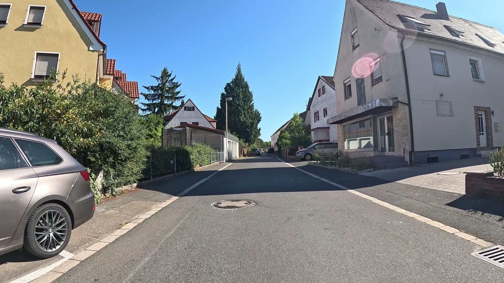 Street view near Bed & Breakfast Schmitt, Erlangen — © Felix23 (CC BY-SA · Mapillary)