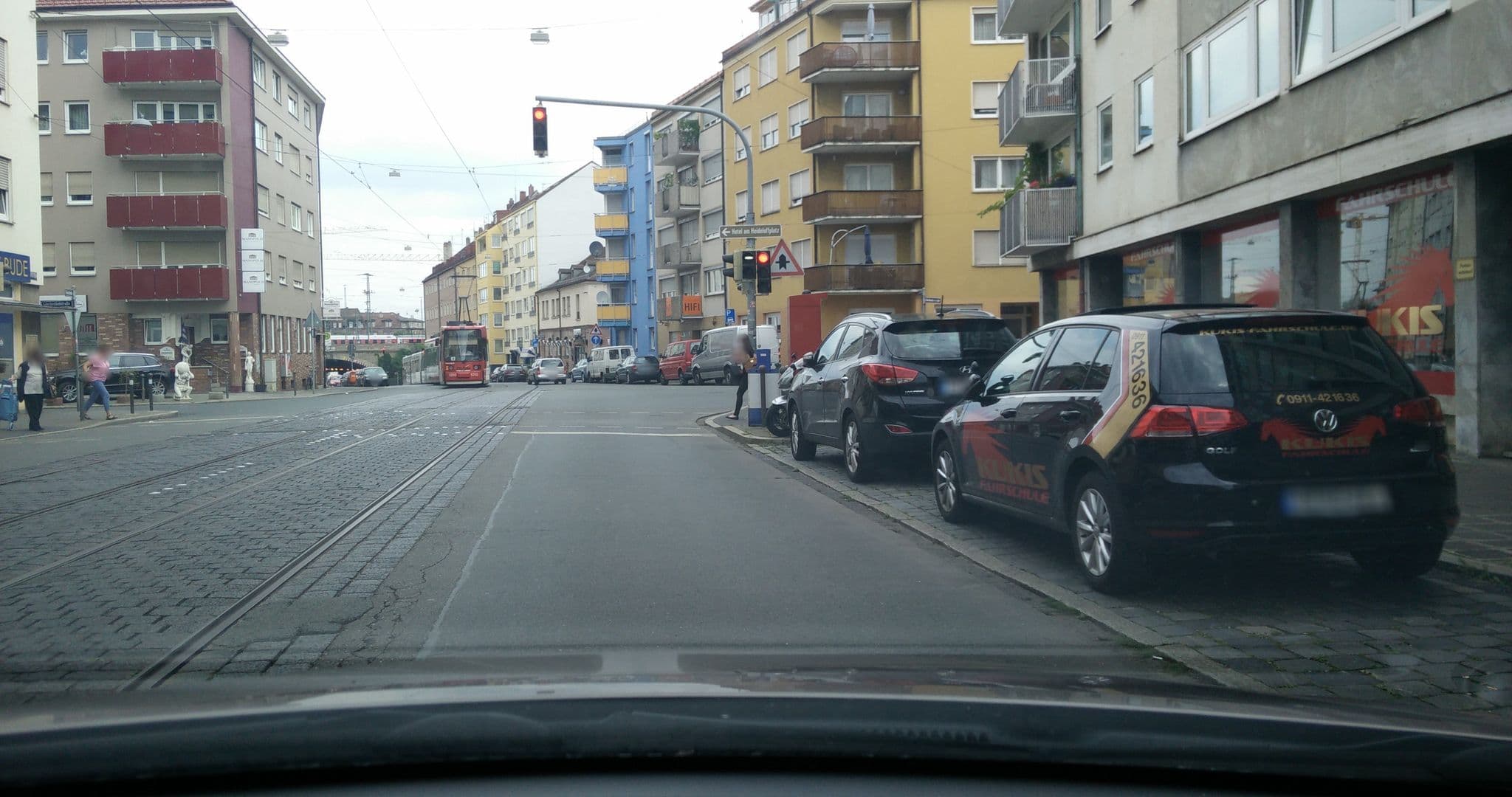 Street view near Heidoloffplatz, Nuremberg — © gcklaus (CC BY-SA · Mapillary)