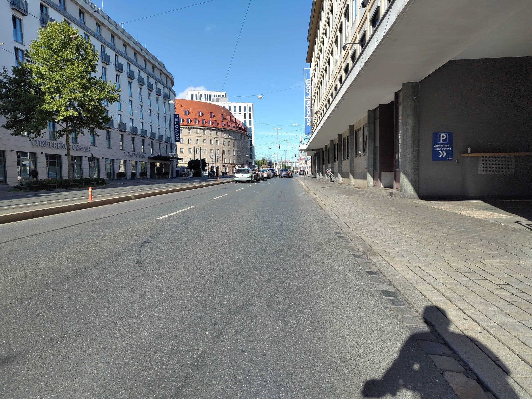 Street view near Holiday Inn Express Hauptbahnhof, Nuremberg — © HaraldBk (CC BY-SA · Mapillary)