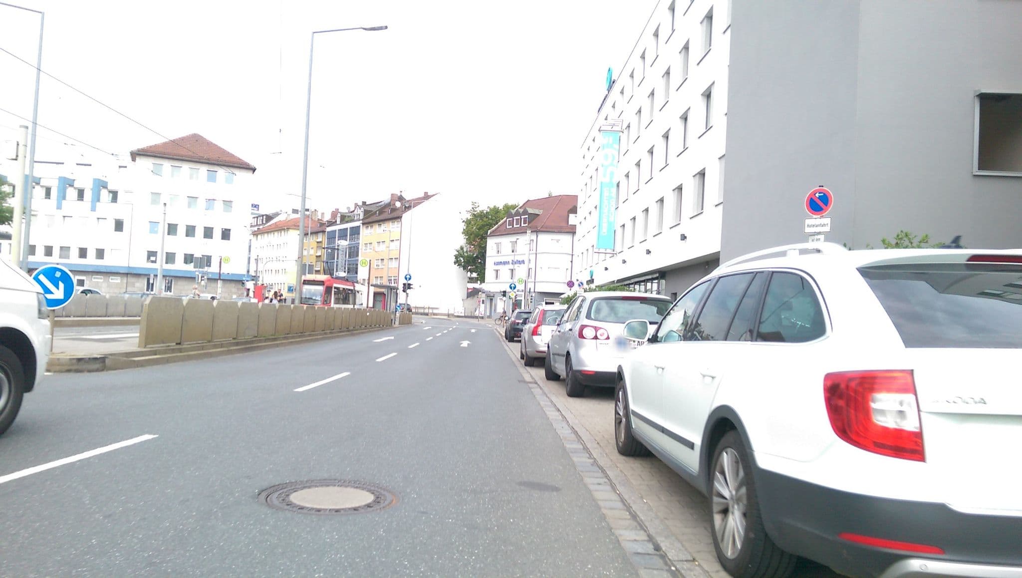 Street view near B&B Hotel Nürnberg City-Süd, Nuremberg — © salvo (CC BY-SA · Mapillary)