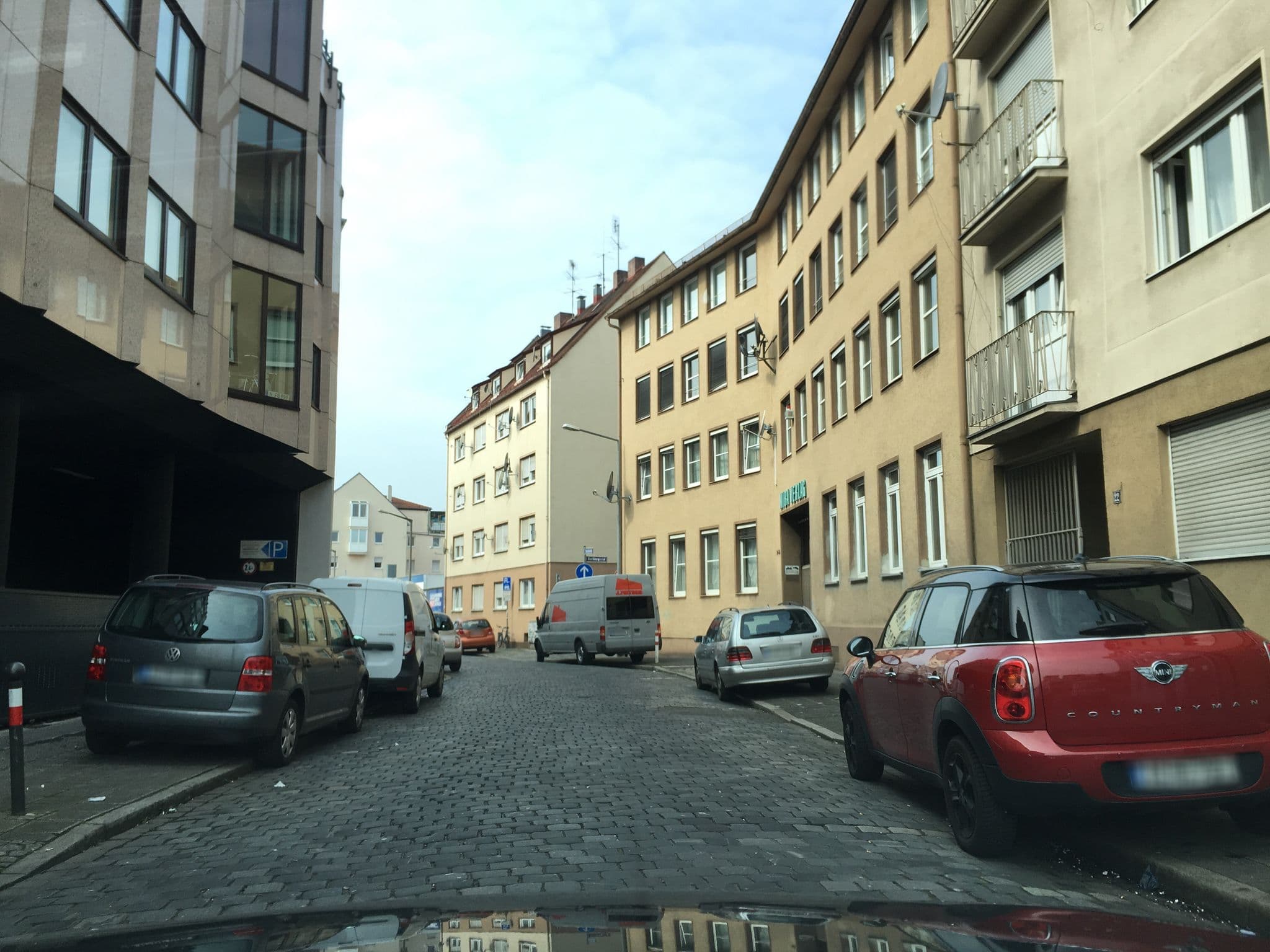 Street view near Aria Hotel, Nuremberg — © derzornigemarkus (CC BY-SA · Mapillary)