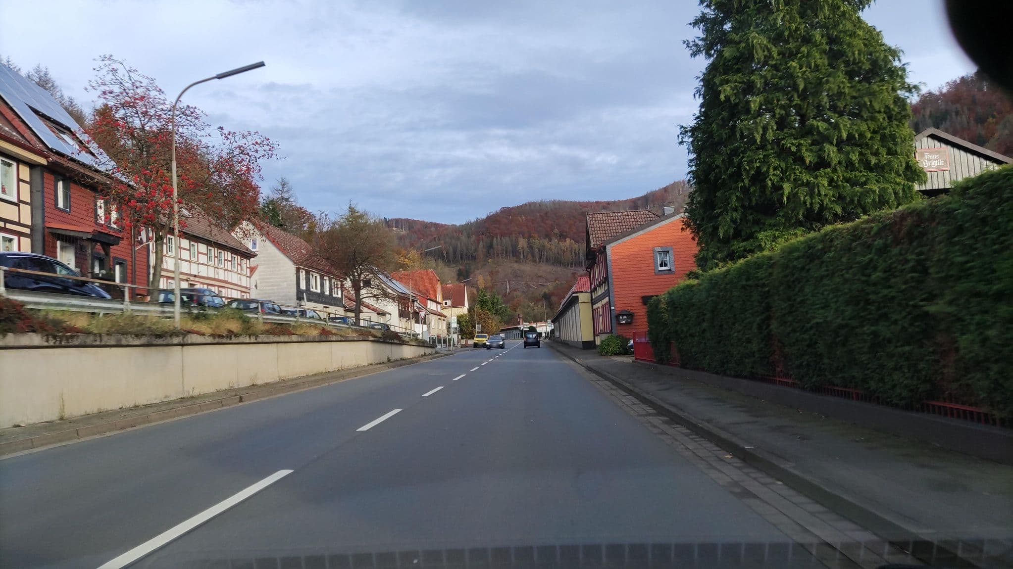Street view near Haus Brigitte, Bad Lauterberg im Harz — © hotteliene (CC BY-SA · Mapillary)
