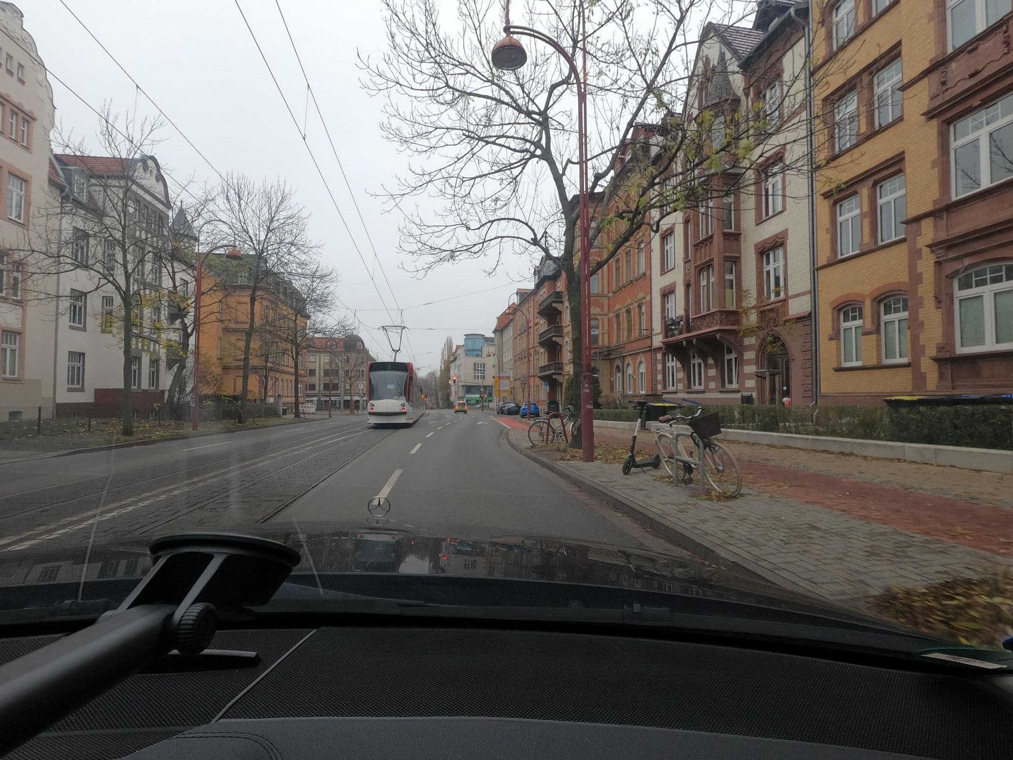 Street view near KINDheitstRAUM, Erfurt — © saschahaberkorn (CC BY-SA · Mapillary)