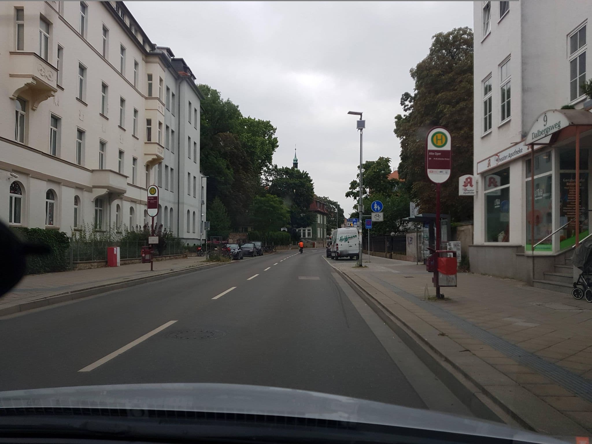 Street view near You Bottle Spätshop, Erfurt — © BerndGo64 (CC BY-SA · Mapillary)
