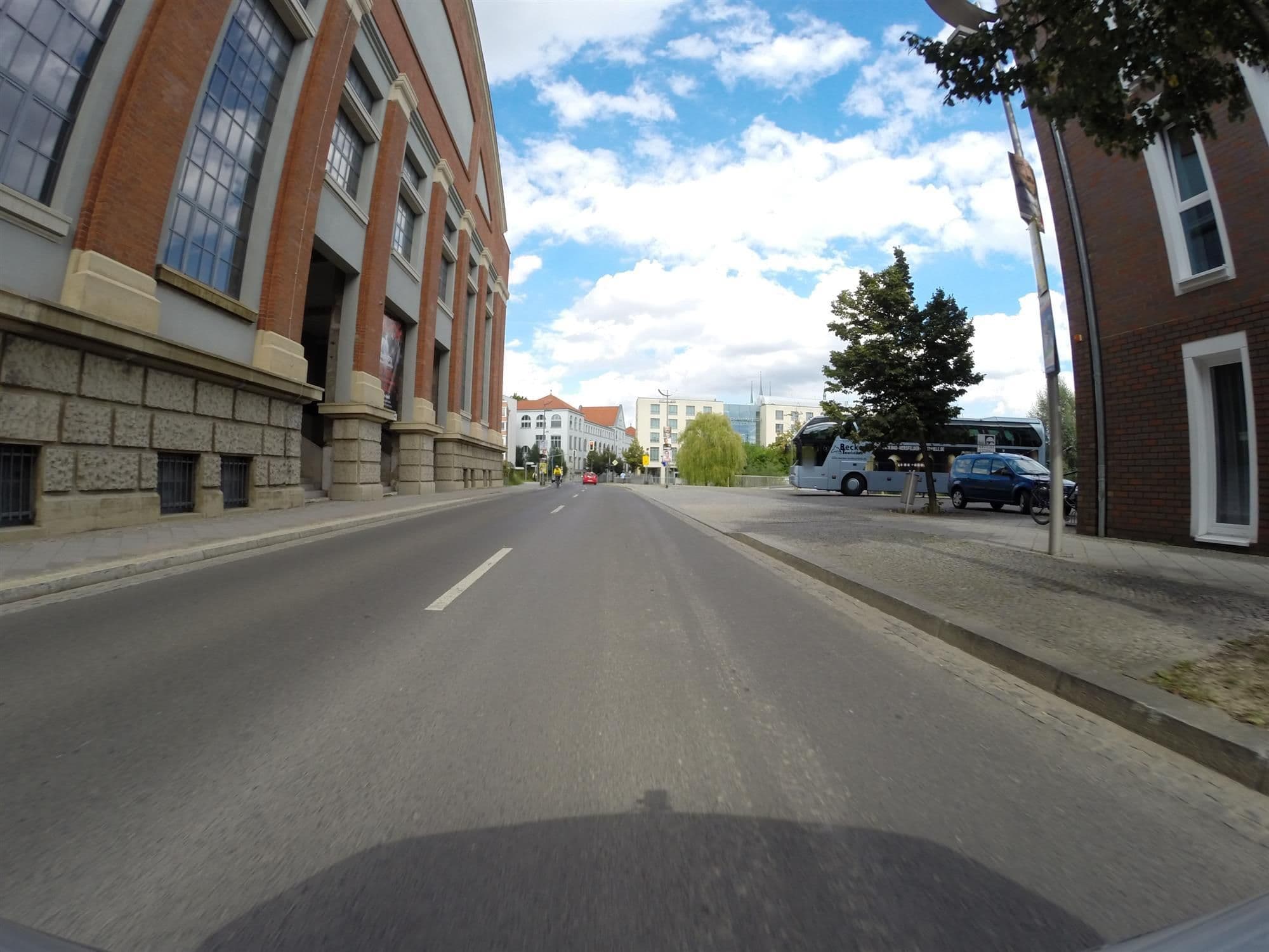 Street view near Limehome Erfurt Maximilian-Welsch-Str, Erfurt — © ahzf (CC BY-SA · Mapillary)