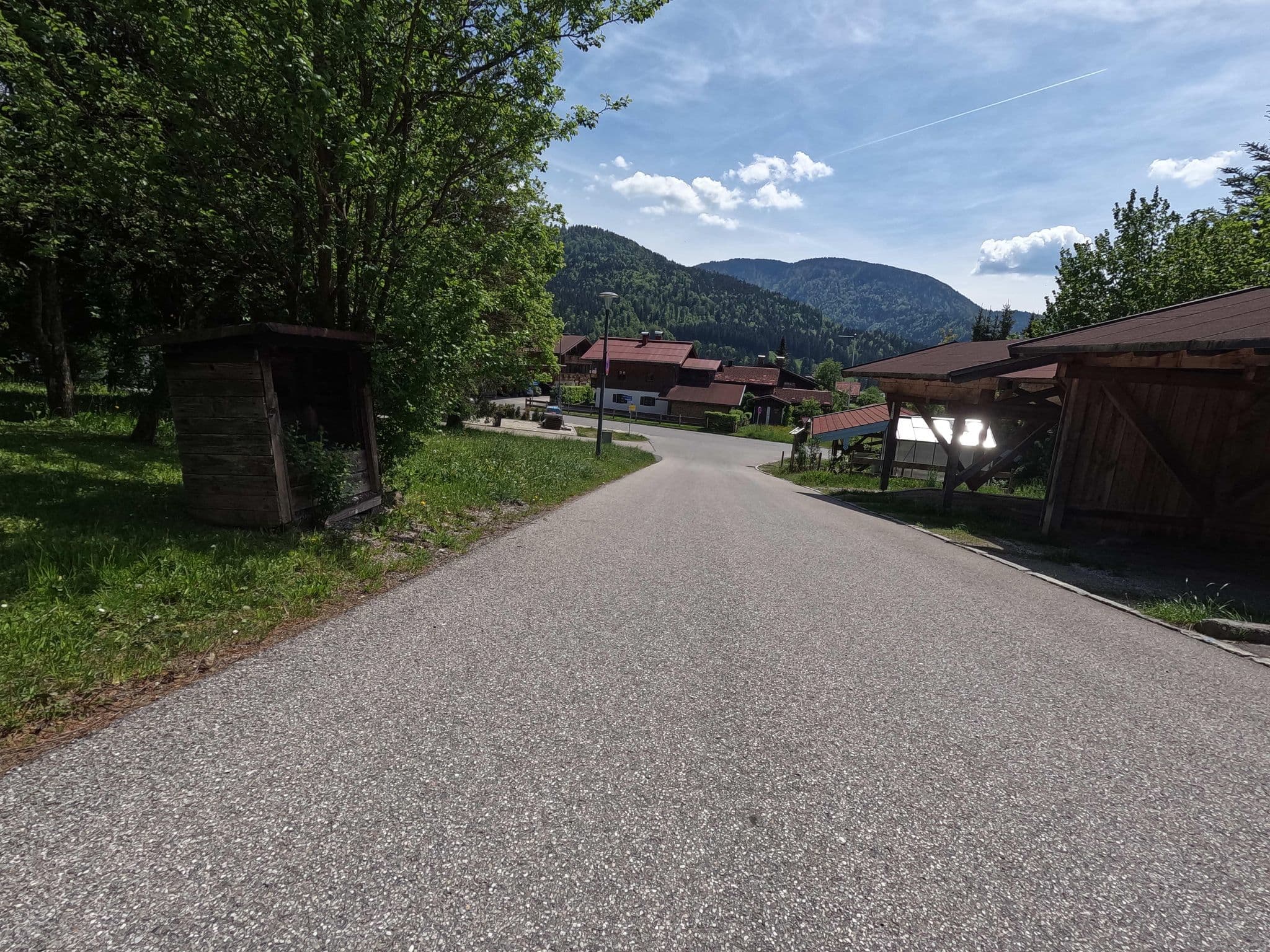 Street view near Pension Holländer Berendsen, Reit im Winkl — © natebus (CC BY-SA · Mapillary)