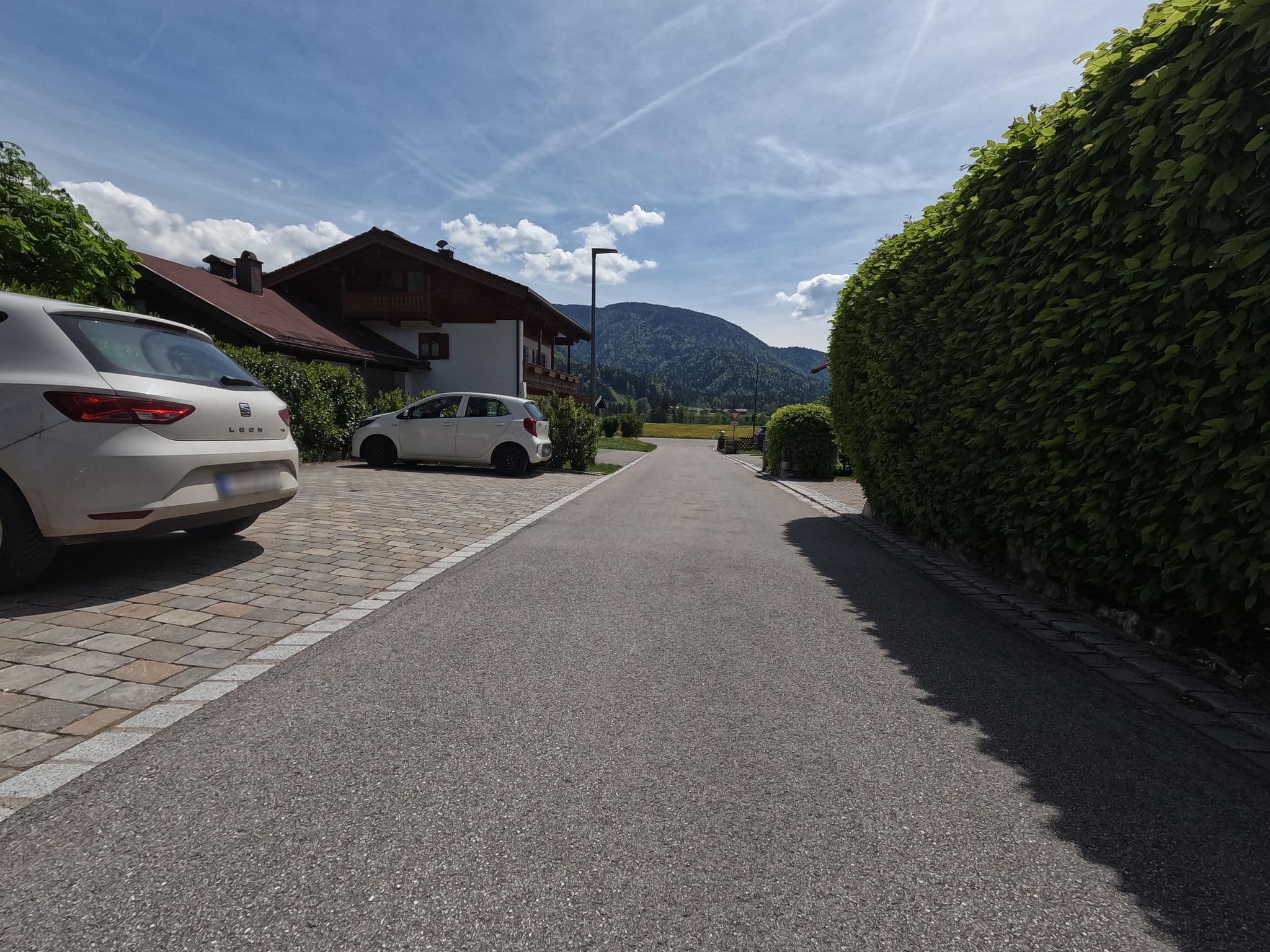 Street view near Wastl Häusl - Fam. Wiesmüller- Bichler, Reit im Winkl — © natebus (CC BY-SA · Mapillary)