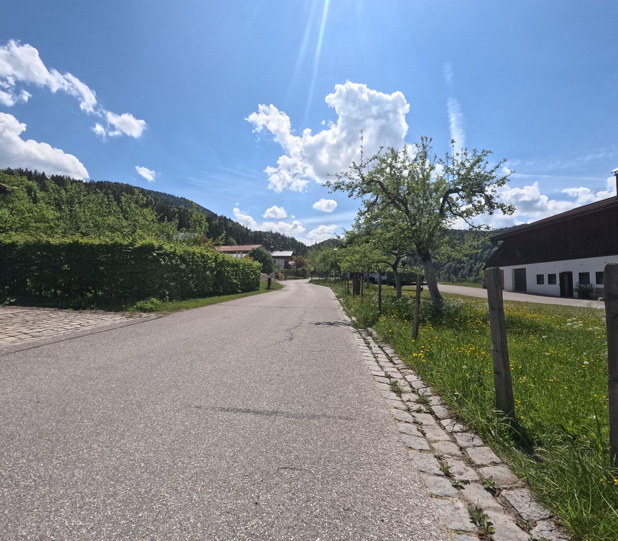 Street view near Menkenhof & Chalet, Reit im Winkl — © natebus (CC BY-SA · Mapillary)