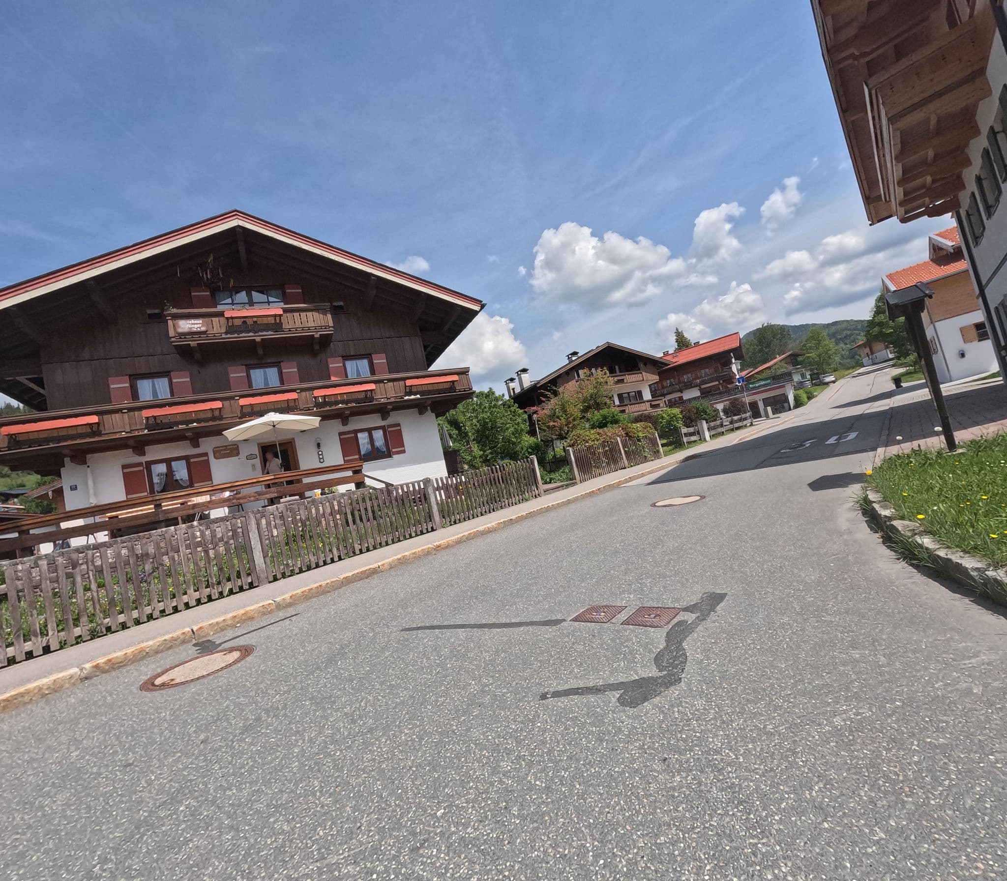 Street view near Pension Breitenlohner, Reit im Winkl — © natebus (CC BY-SA · Mapillary)