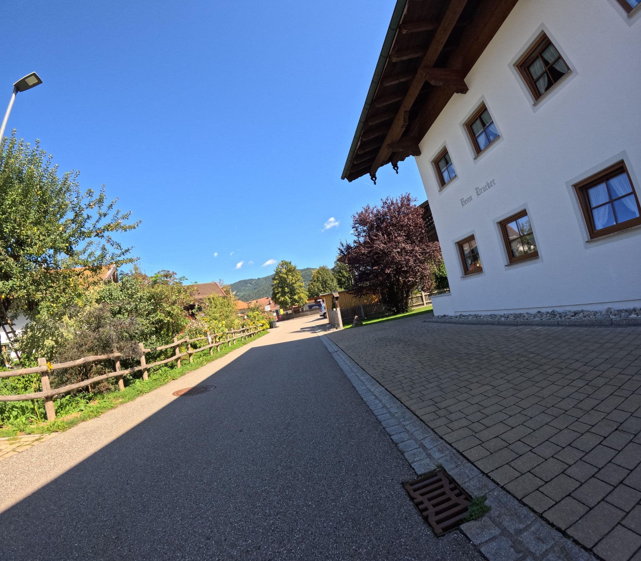 Street view near Gästehaus Drahrer, Inzell — © natebus (CC BY-SA · Mapillary)