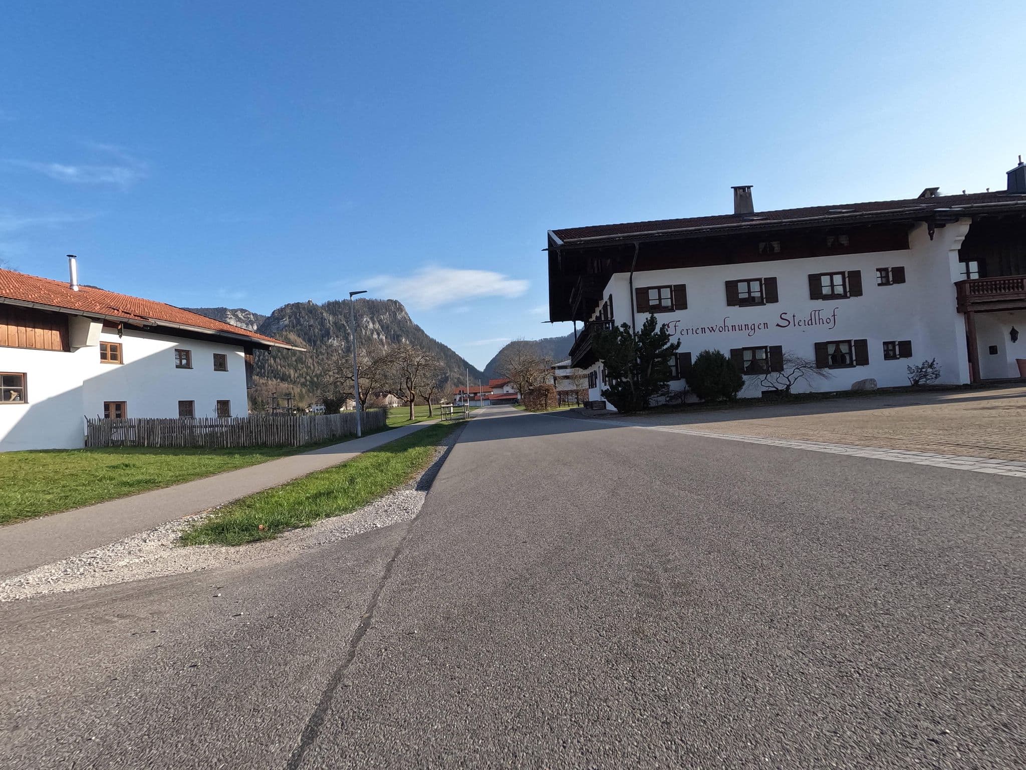 Street view near Ferienwohnungen Steidlhof, Inzell — © natebus (CC BY-SA · Mapillary)