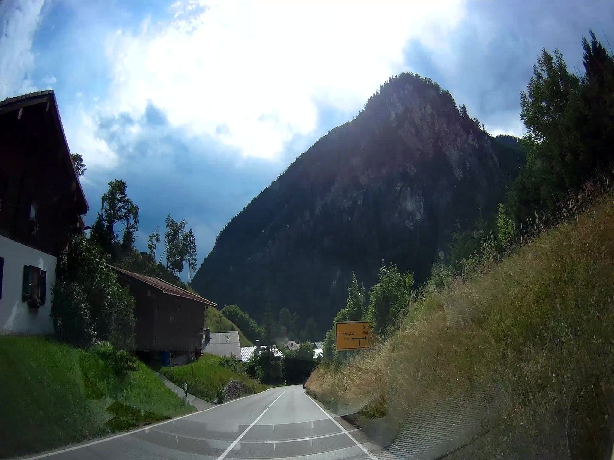 Street view near Ferienwohnung Hinterseer, Berchtesgaden — © fuchserl (CC BY-SA · Mapillary)