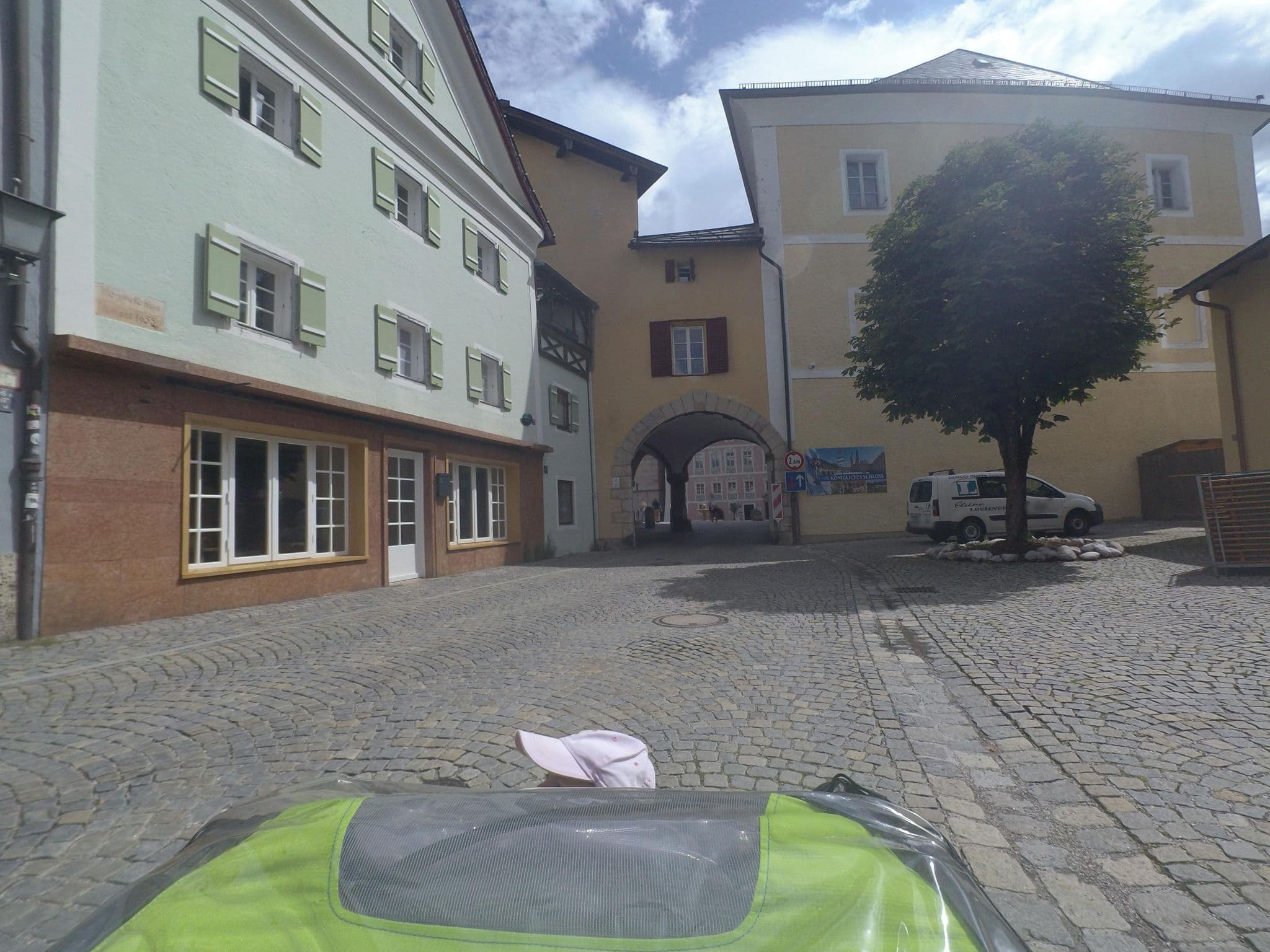 Street view near Alte Fronfeste Ferienwohnungen . Wohnung Fronfeste I, Berchtesgaden — © schermy_at (CC BY-SA · Mapillary)