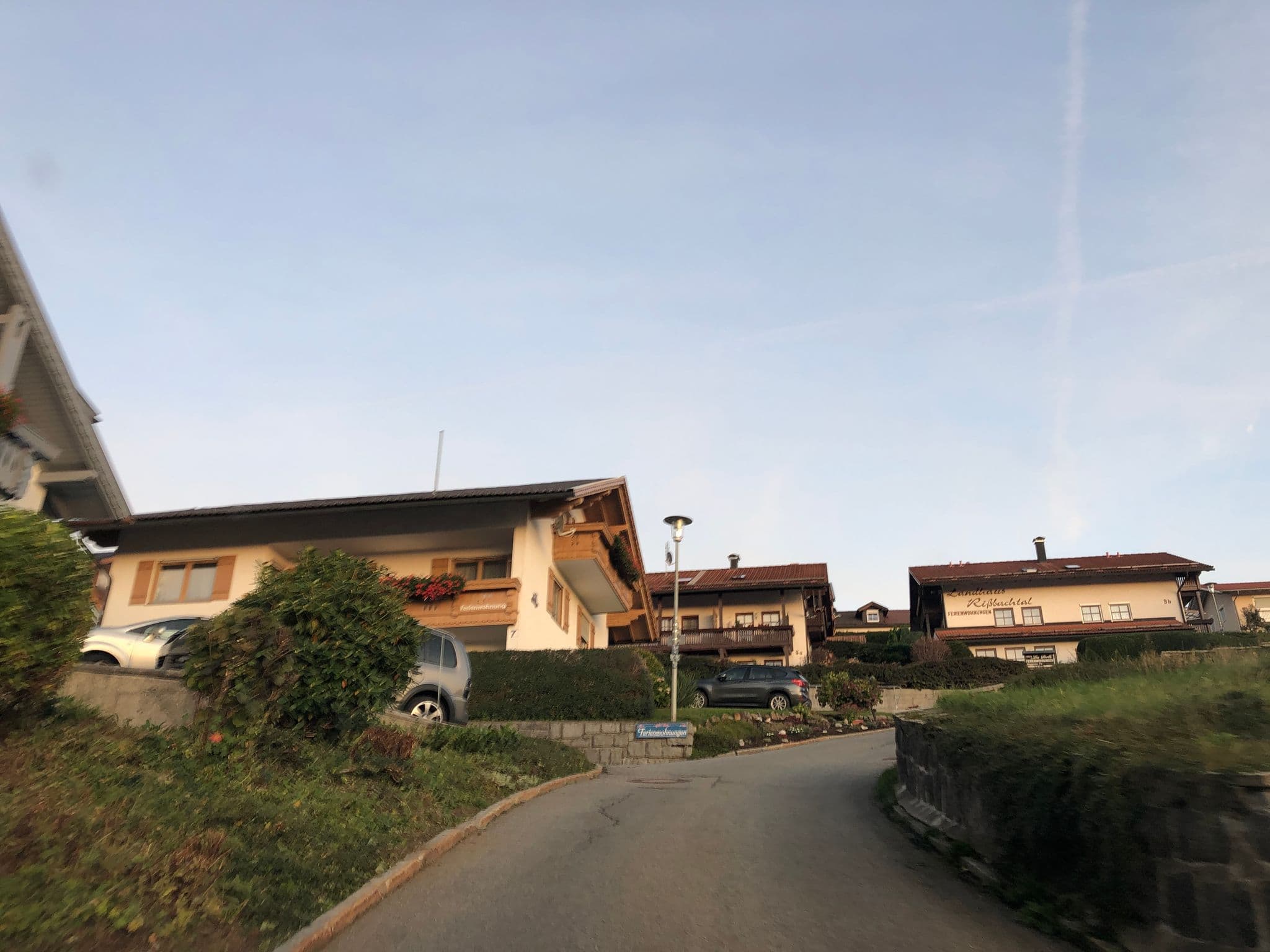 Street view near Oskar Weinberger Pension, Bodenmais — © chuck (CC BY-SA · Mapillary)