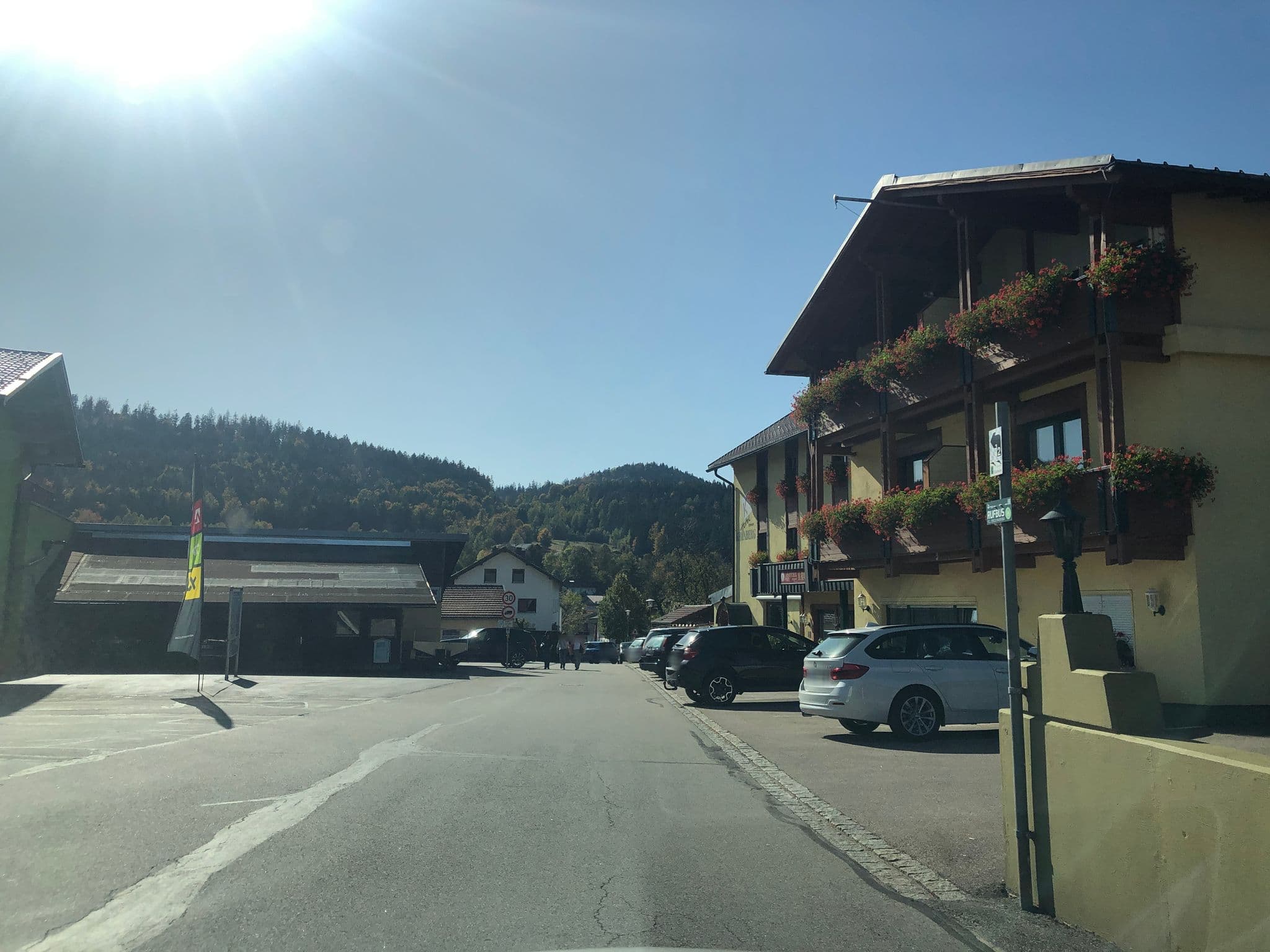 Street view near Hotel Kronberg, Bodenmais — © chuck (CC BY-SA · Mapillary)