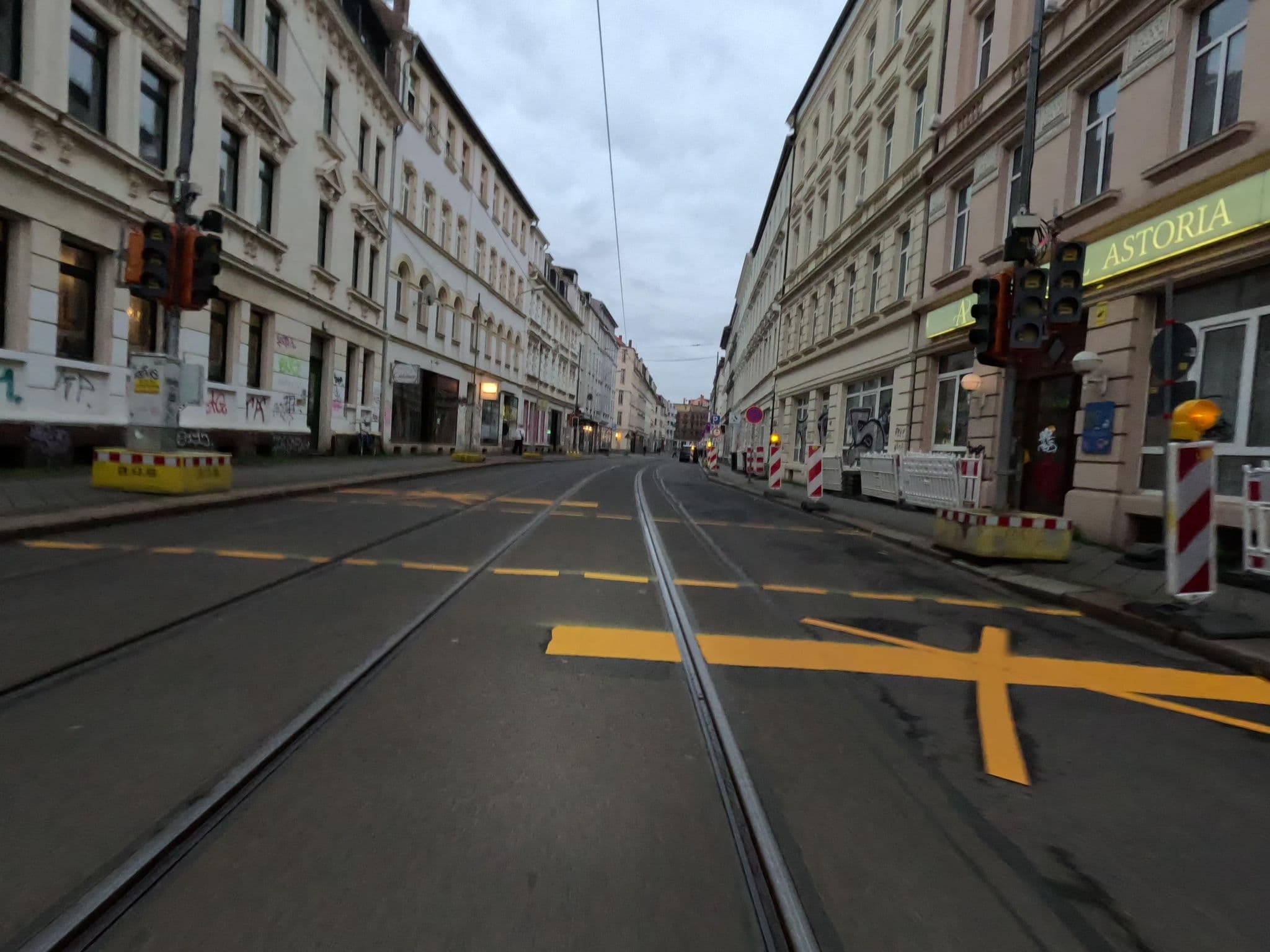 Street view near Hotel Admiral,Leipzig, Kleinzschocher — © kopra (CC BY-SA · Mapillary)