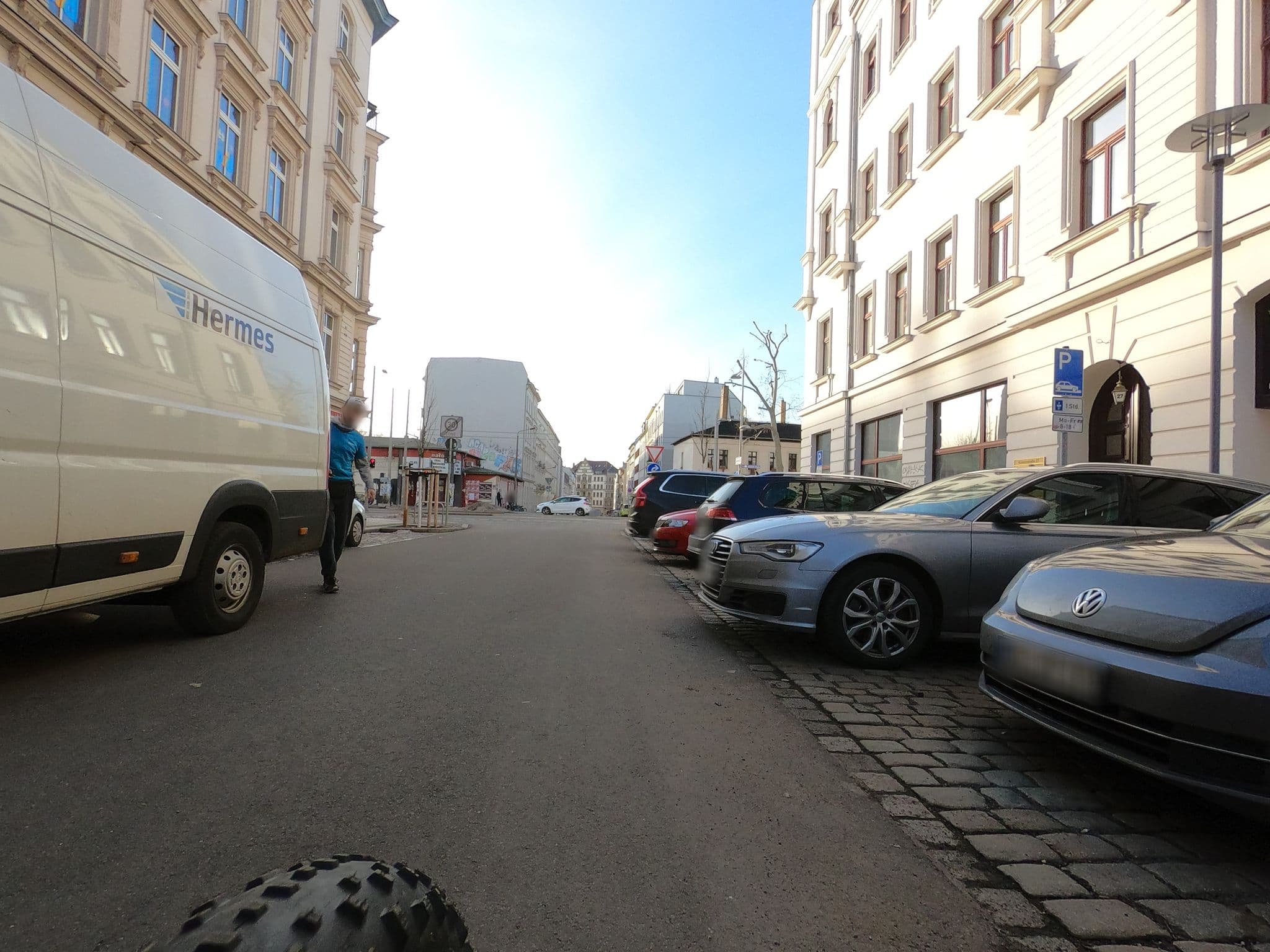 Street view near Apartment Kiezblick, Leipzig — © fatbikecanyon (CC BY-SA · Mapillary)