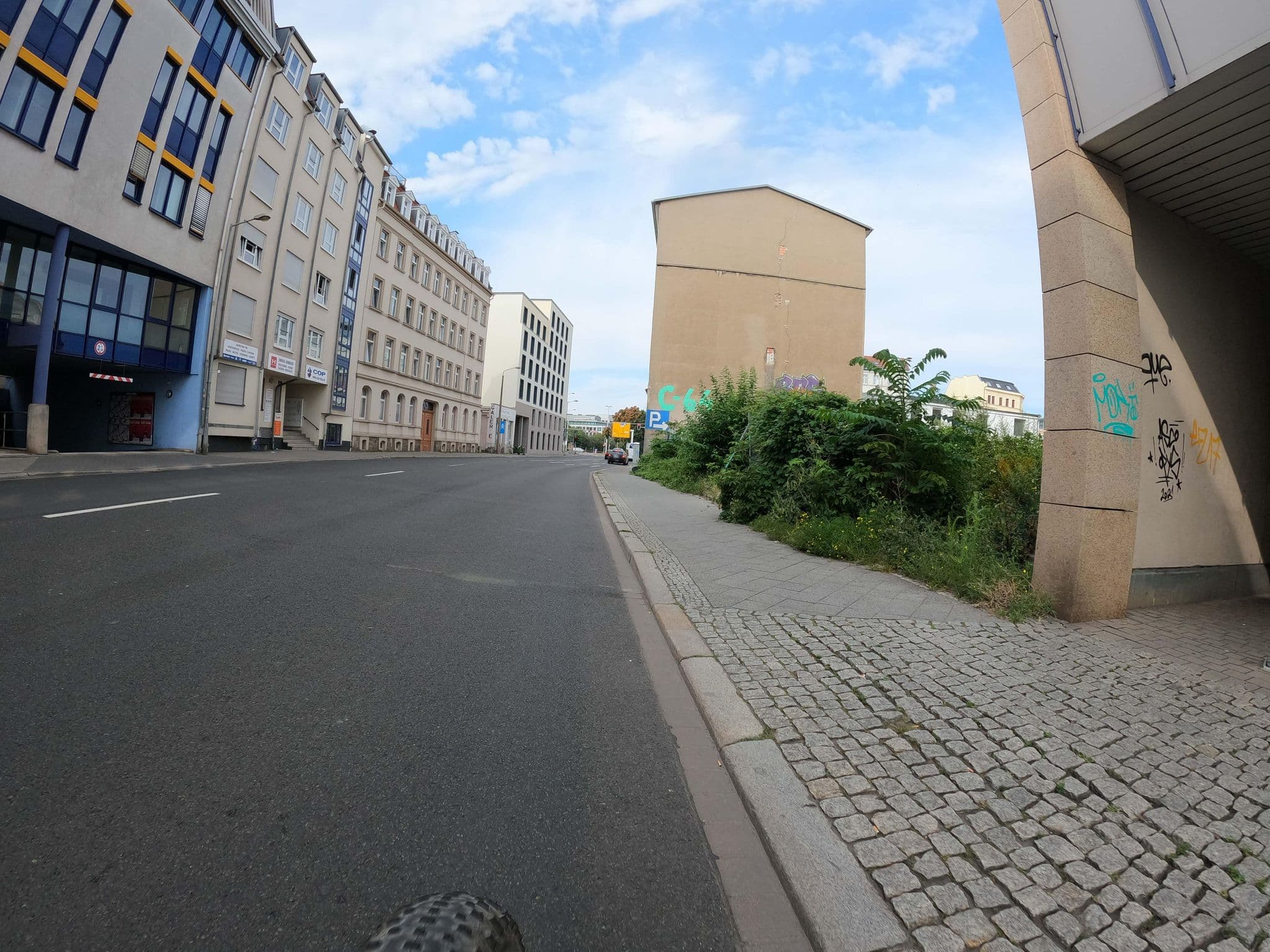 Street view near Ferienwohnungen Zentrum Nord, Leipzig — © fatbikecanyon (CC BY-SA · Mapillary)