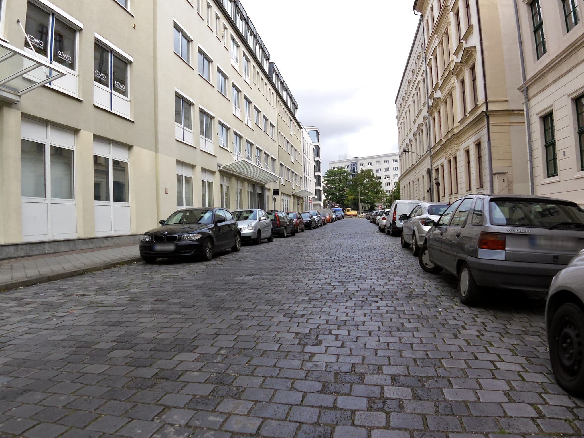 Street view near Sleepwell Apartment - Emilienblick, Leipzig — © zoegglmeyr (CC BY-SA · Mapillary)