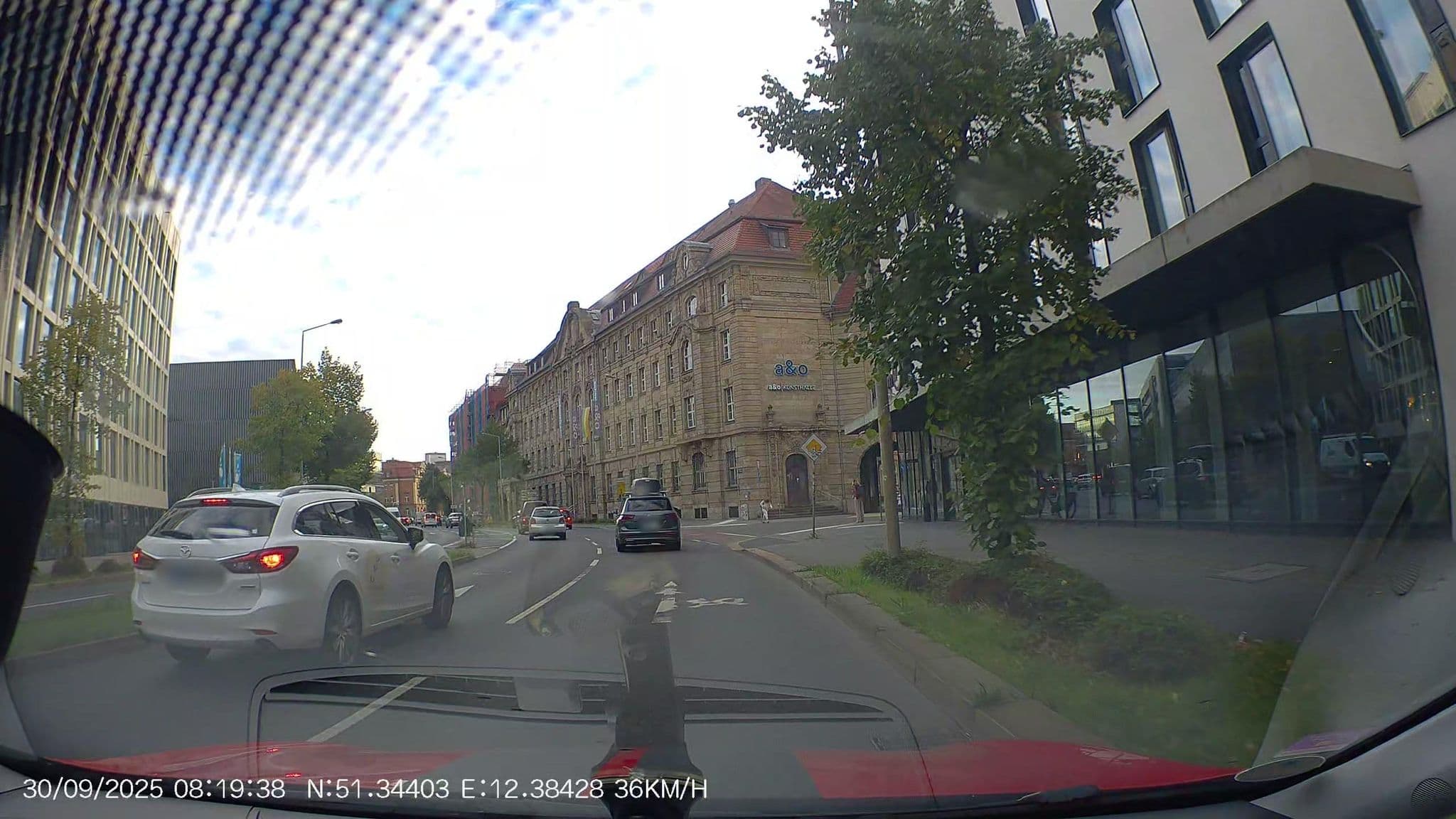 Street view near Holiday Inn Express Leipzig - City Hauptbahnhof, Leipzig — © AR88 (CC BY-SA · Mapillary)