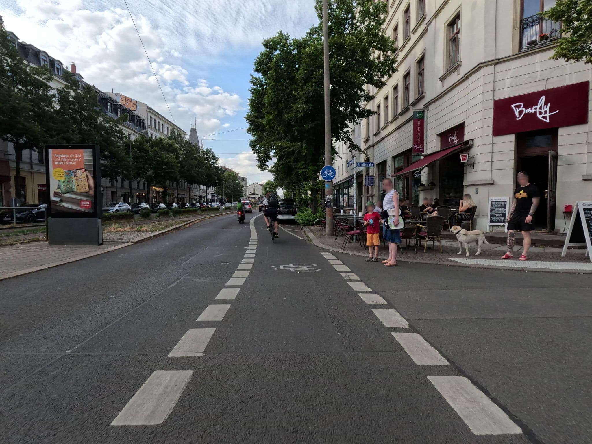Street view near Ferienwohnung Leipzig Südvorstadt, Leipzig — © kopra (CC BY-SA · Mapillary)